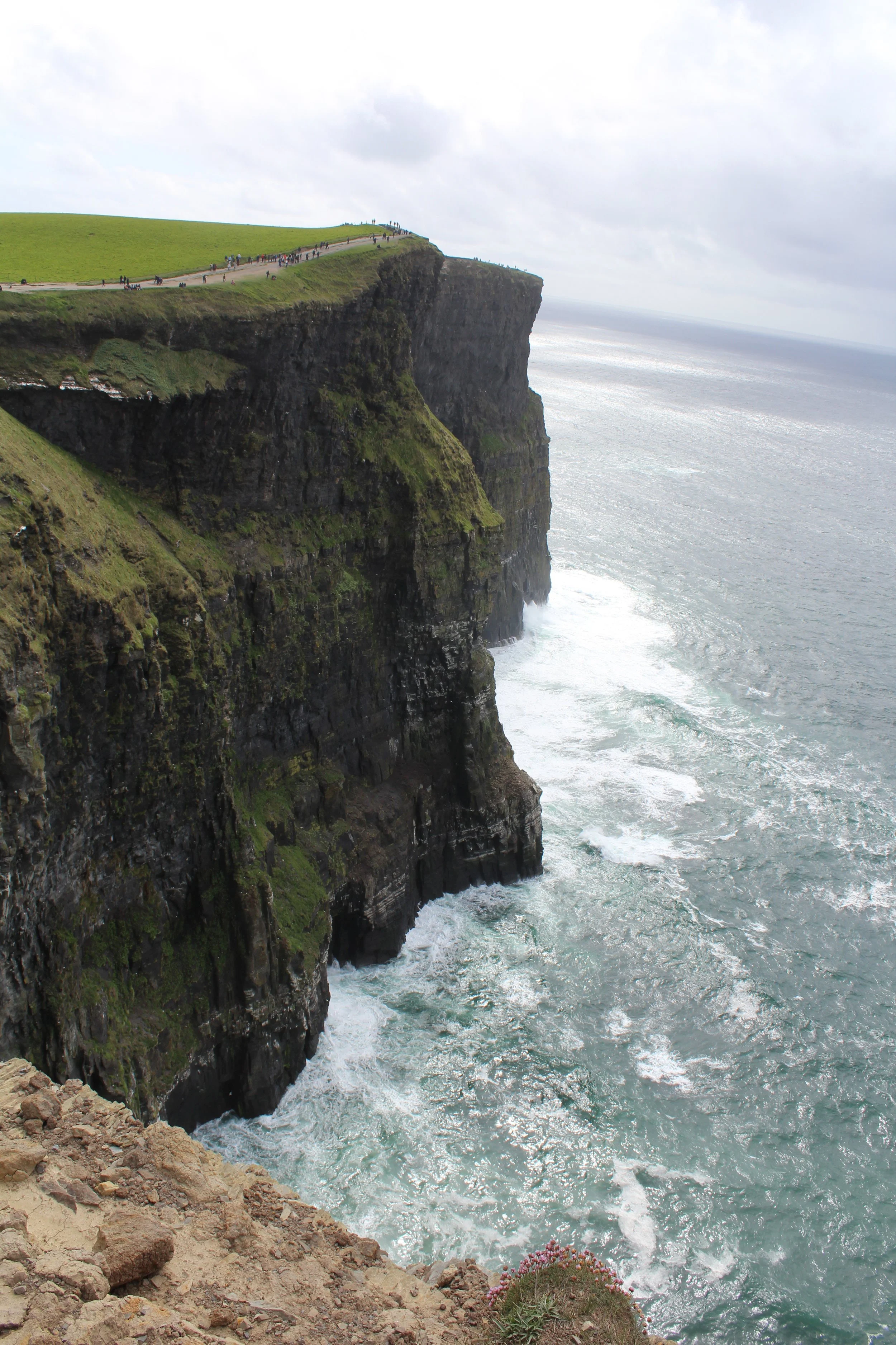 15-0516_Clare_Cliffs of Moher-80.JPG