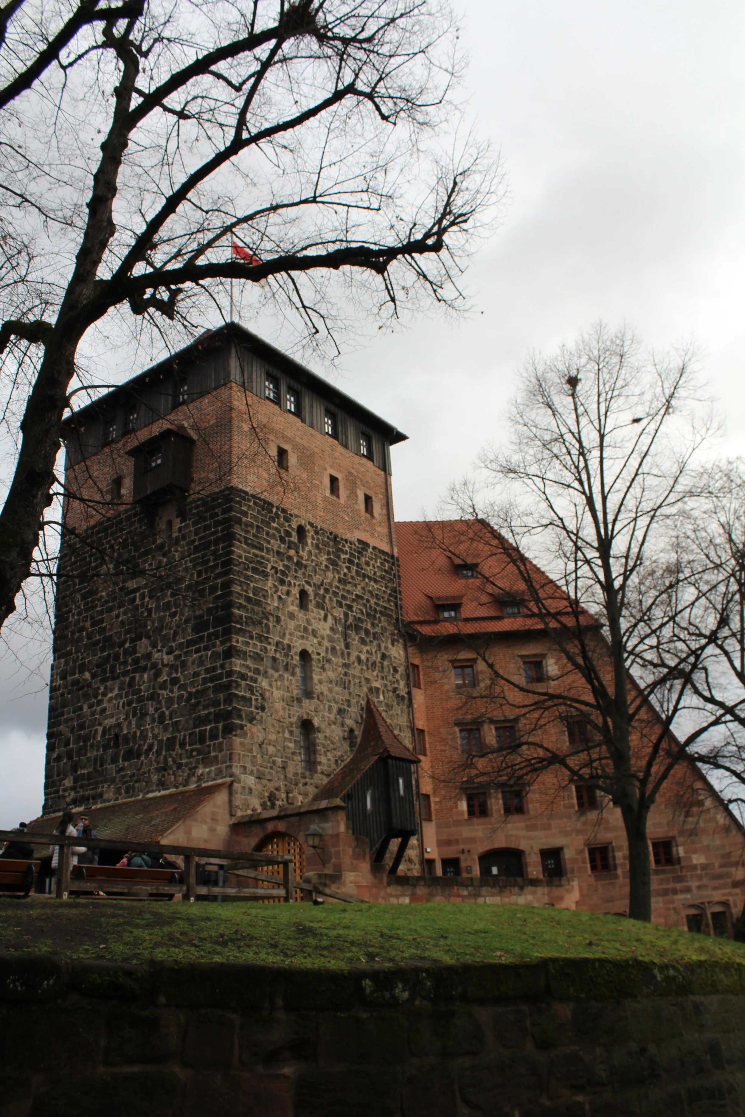 Imperial Castle of Nuremburg R.JPG
