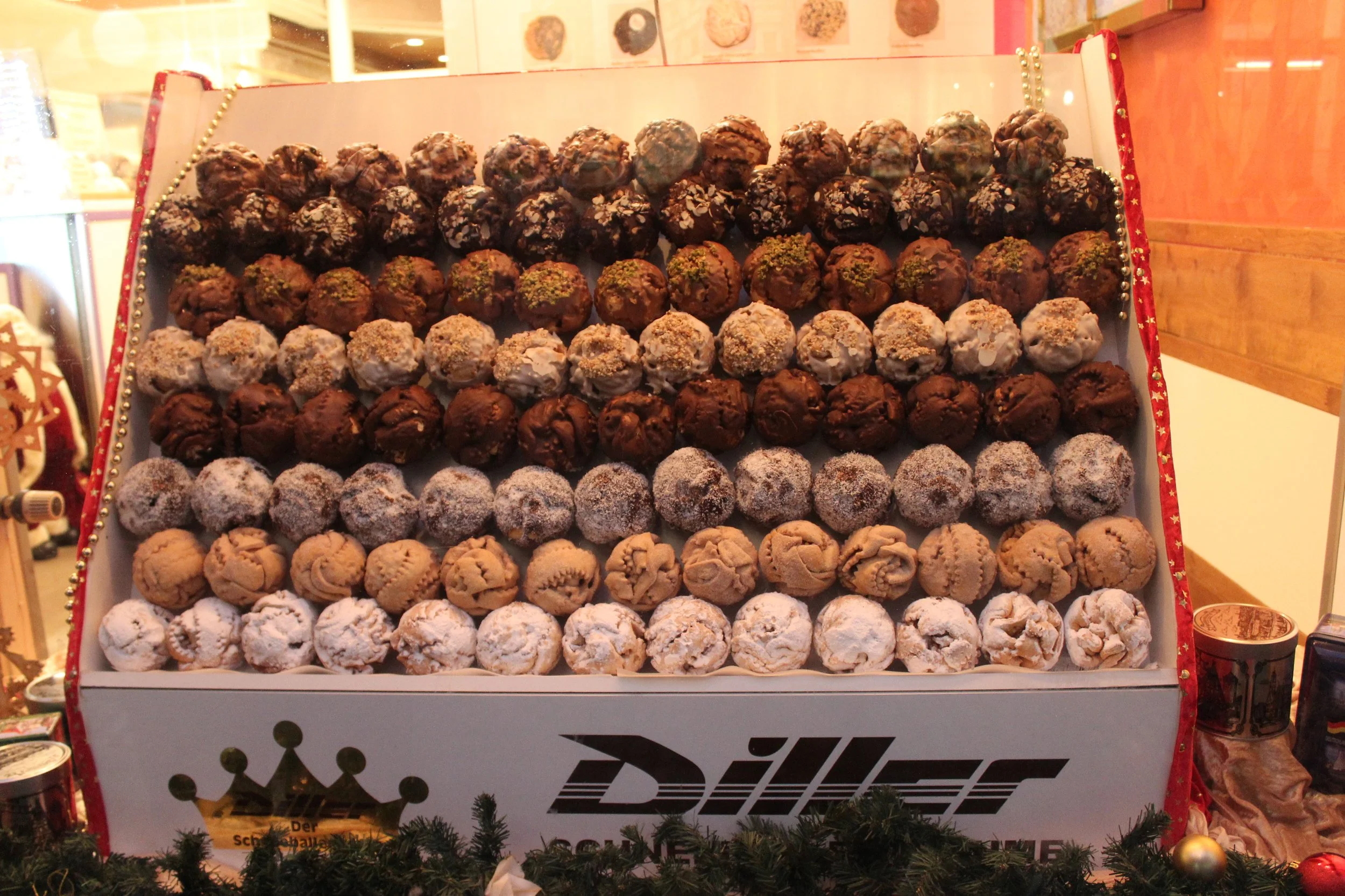 Schneeball Pastry Balls.JPG