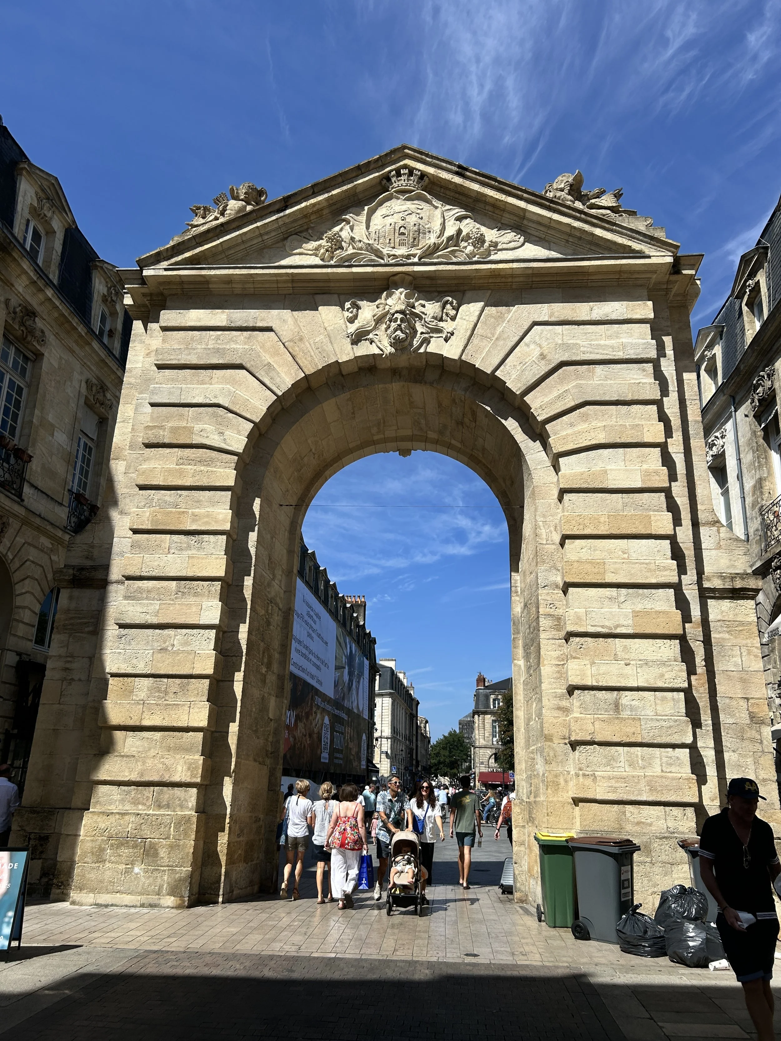 Porte Dijeaux