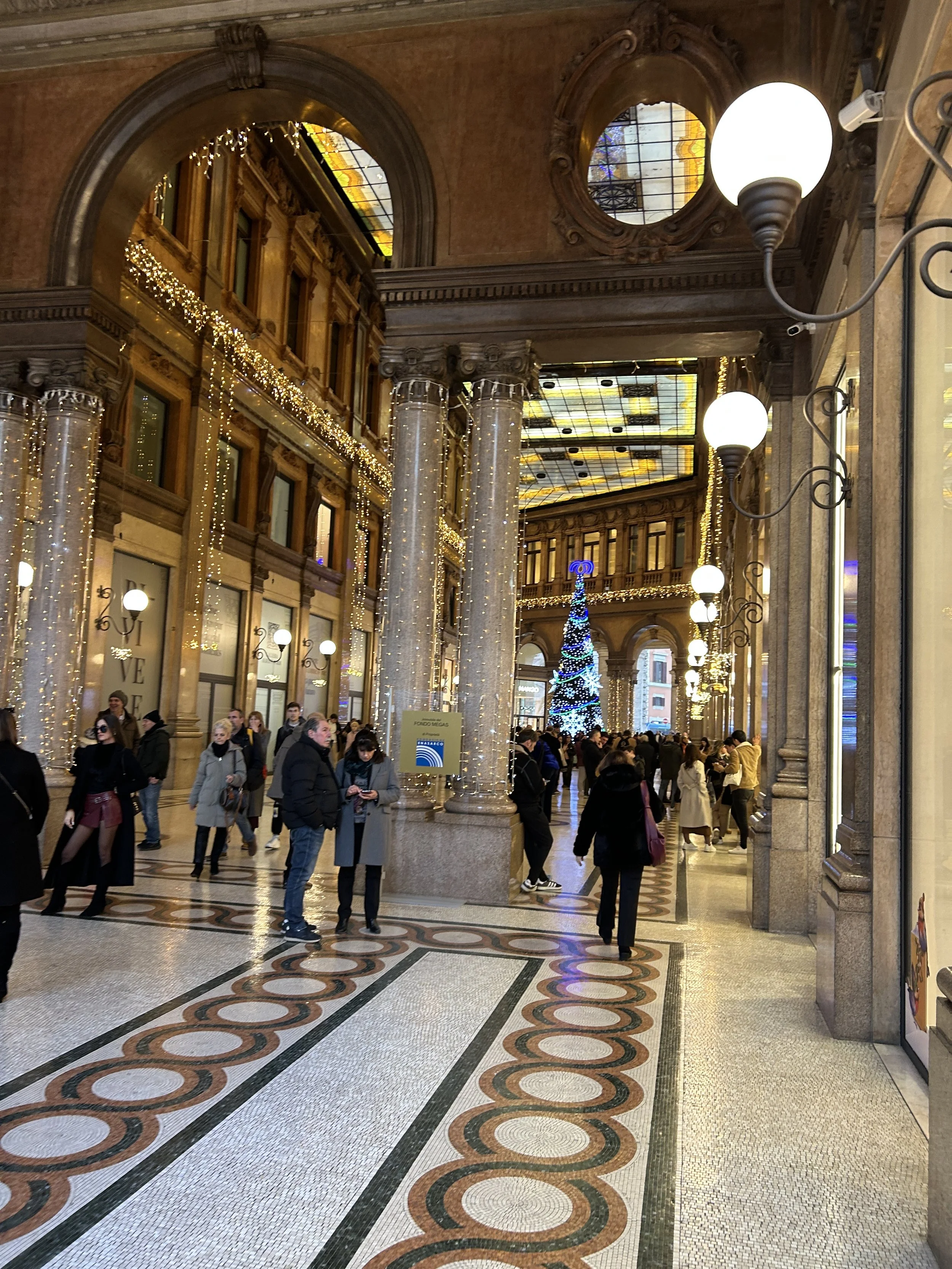 Largo Chigi Mall