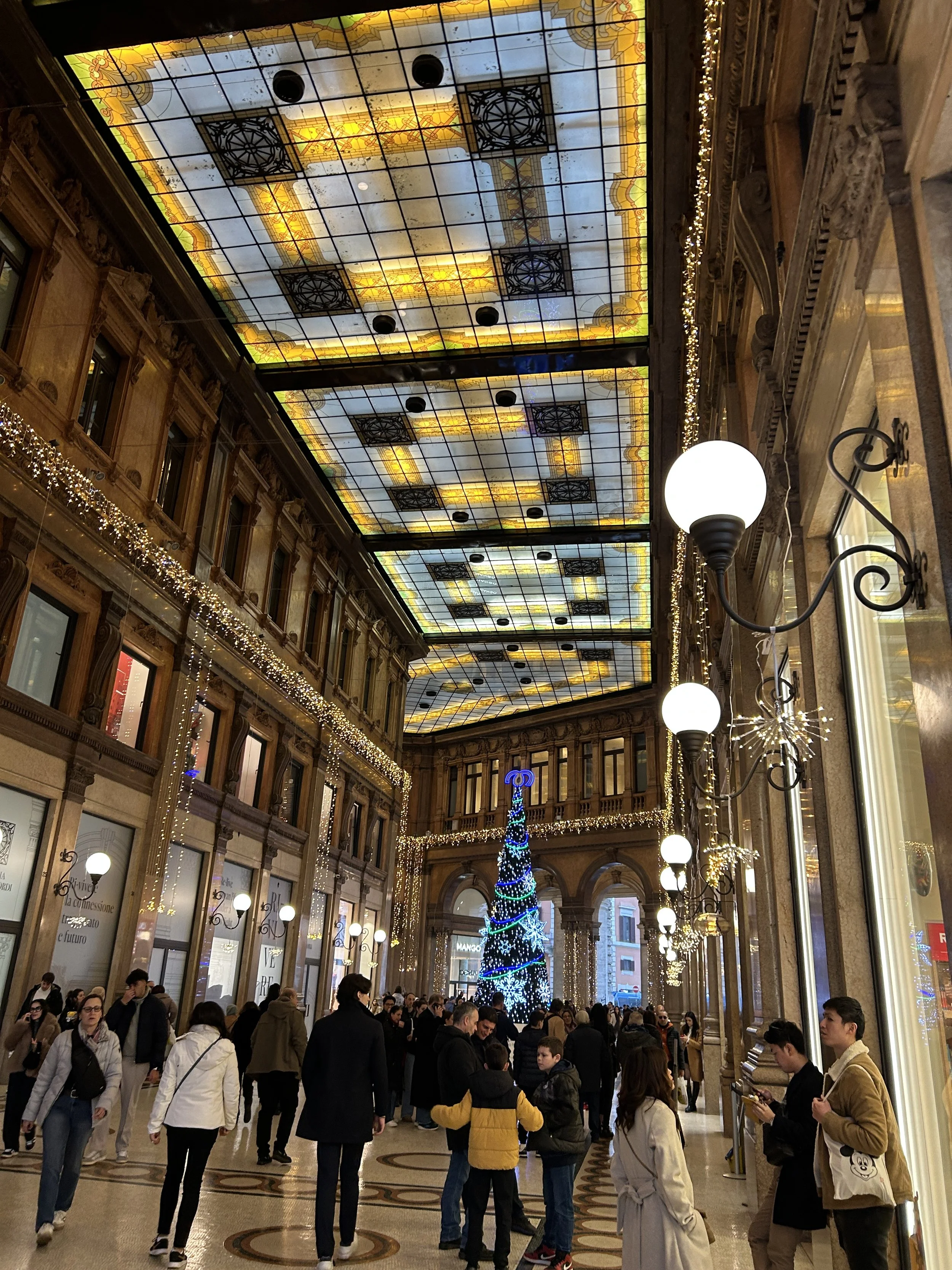 Largo Chigi Mall
