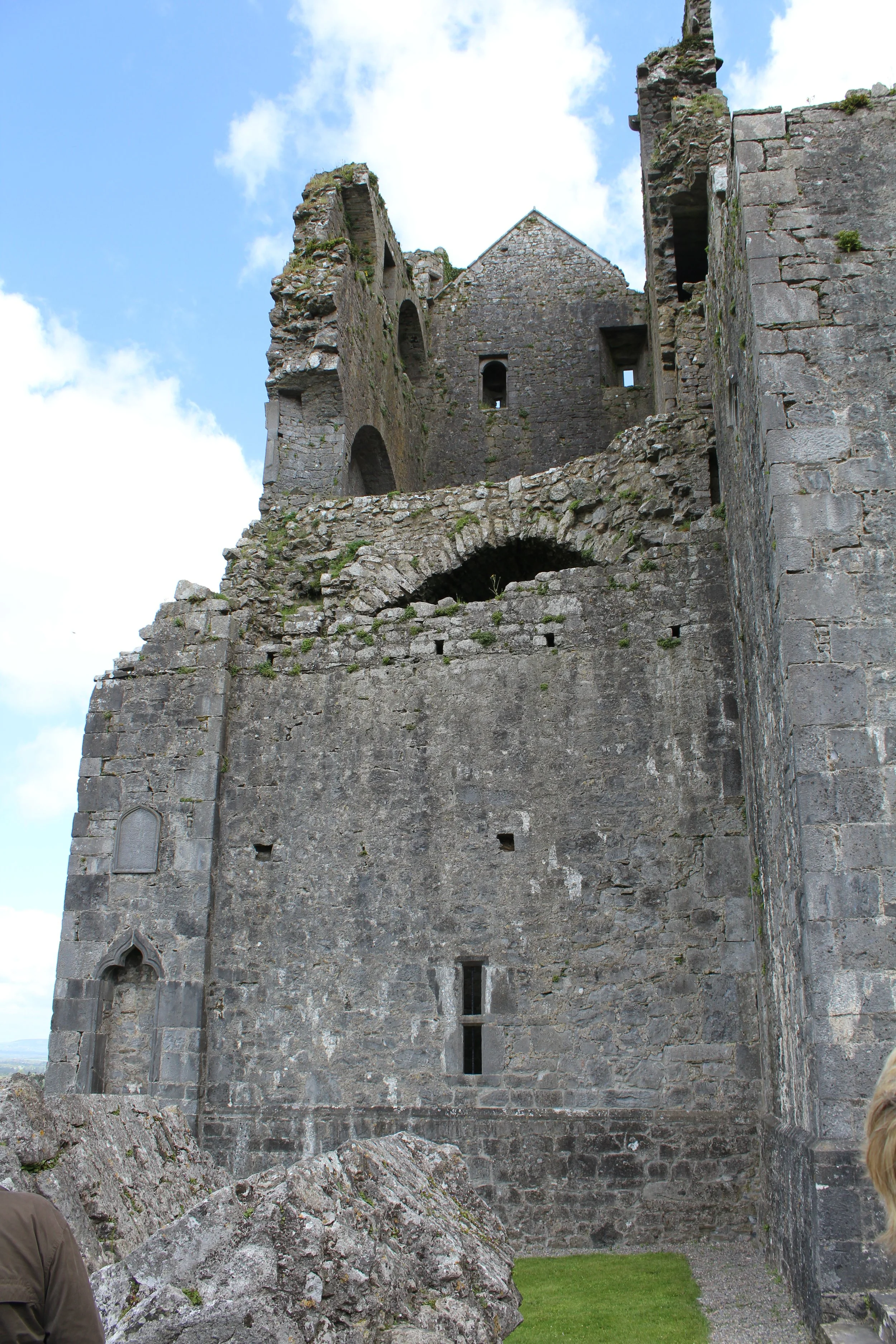 15-0513_Rock of Cashel-12.JPG