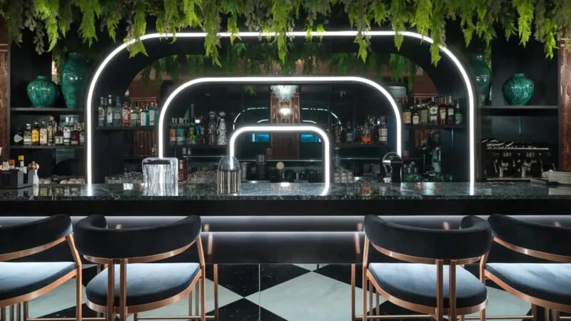 pantherBistrot-copy-800x450.jpg