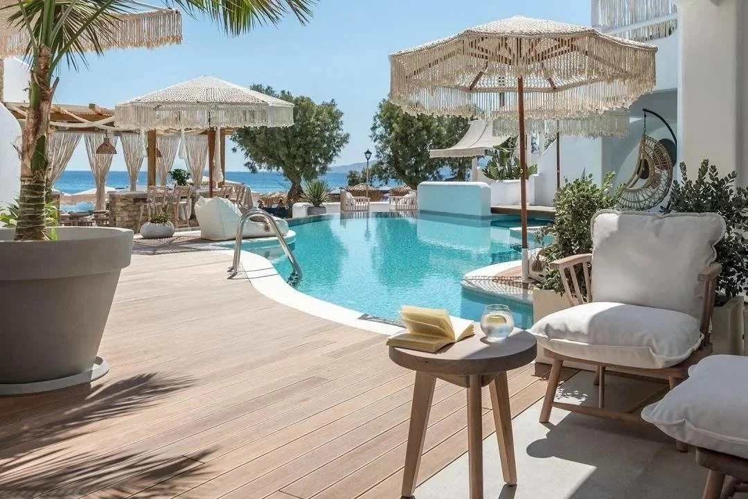 grand_deluxe_sea_view_suite-1.jpg