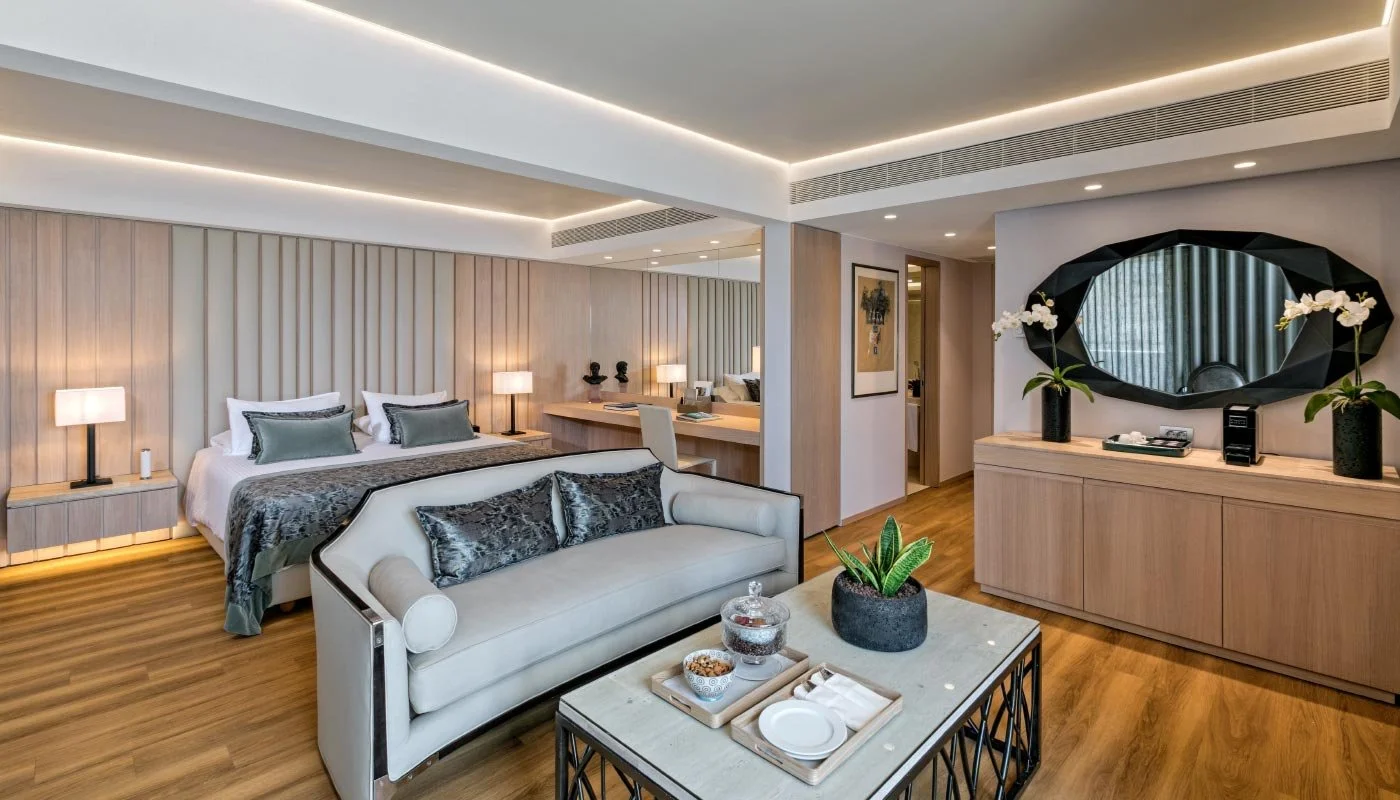 divani-palace-acropolis-executive-suite-living-room-02.jpg