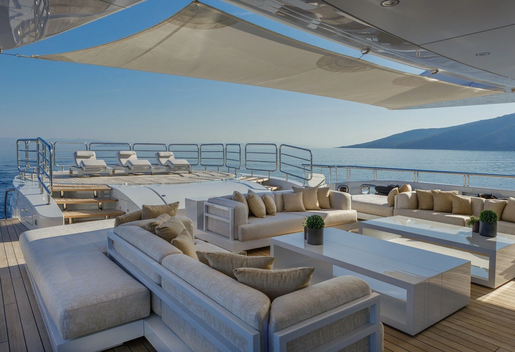 luxury-charter-yacht-lady-vera-22.jpg