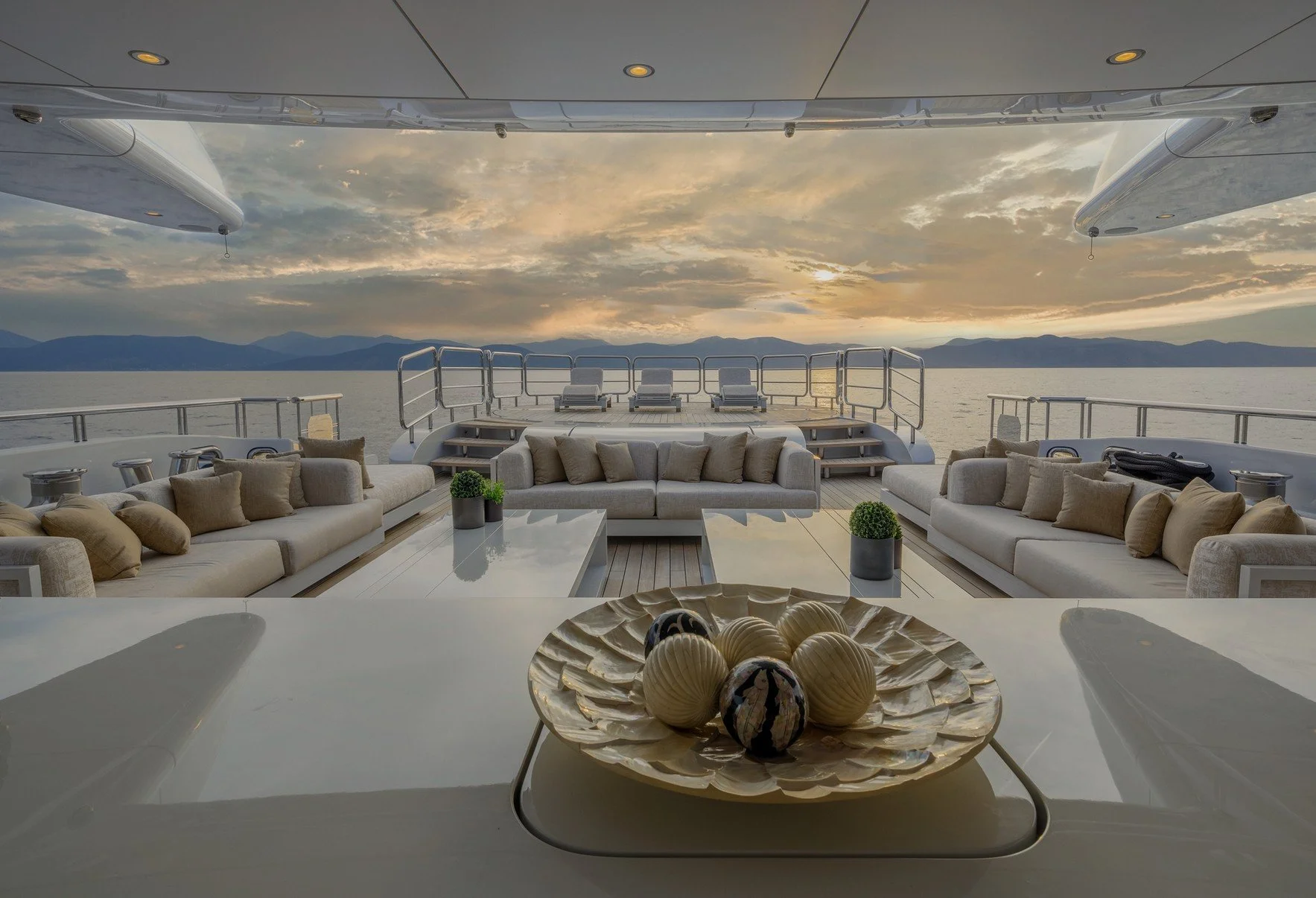 luxury-charter-yacht-lady-vera-34.jpg