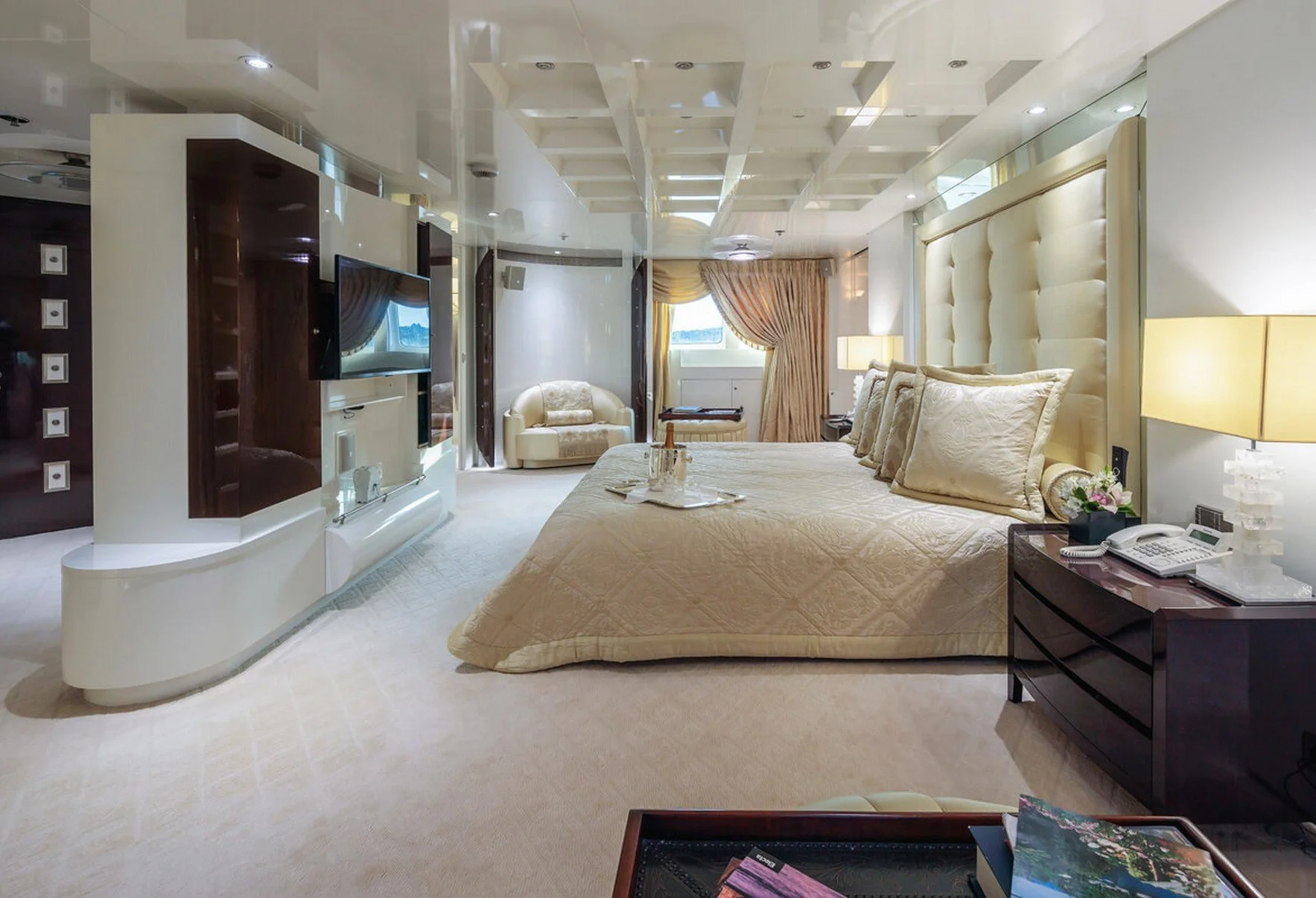 luxury-charter-yacht-vera-34.jpg