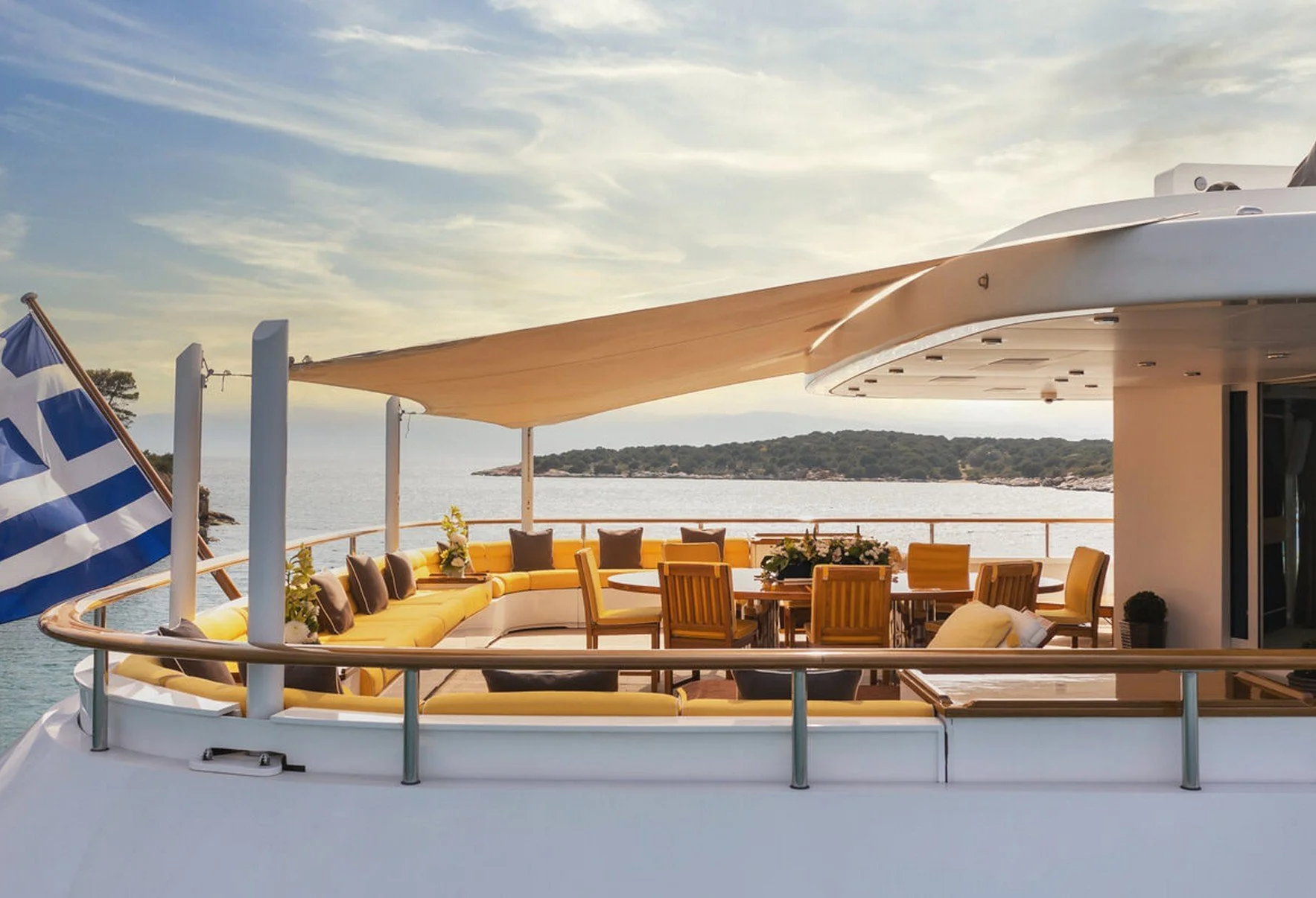 luxury-charter-yacht-vera-60.jpg