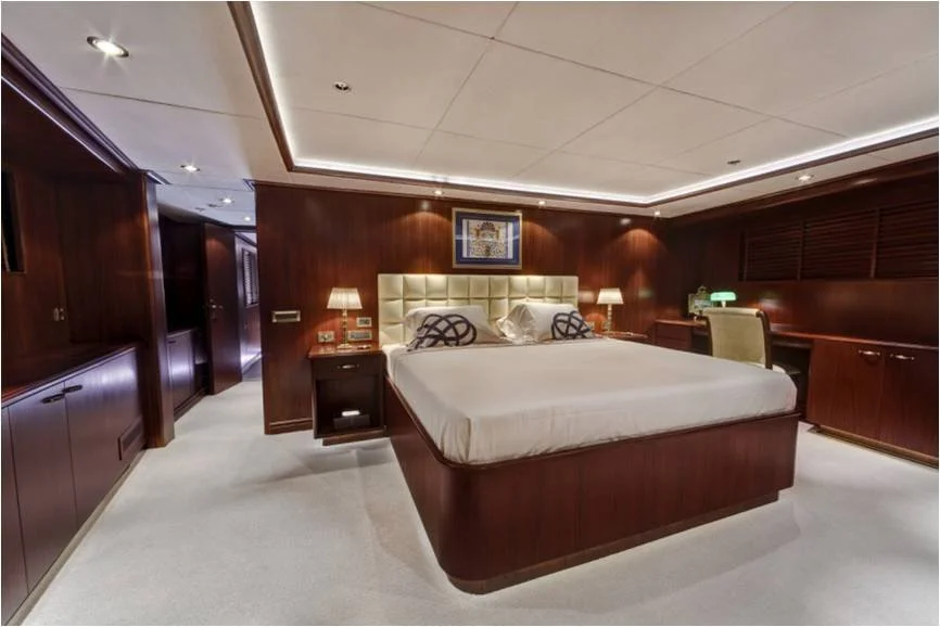 3-interior.jpg