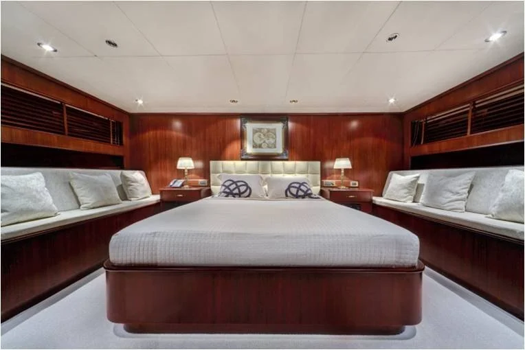 5-interior.jpg