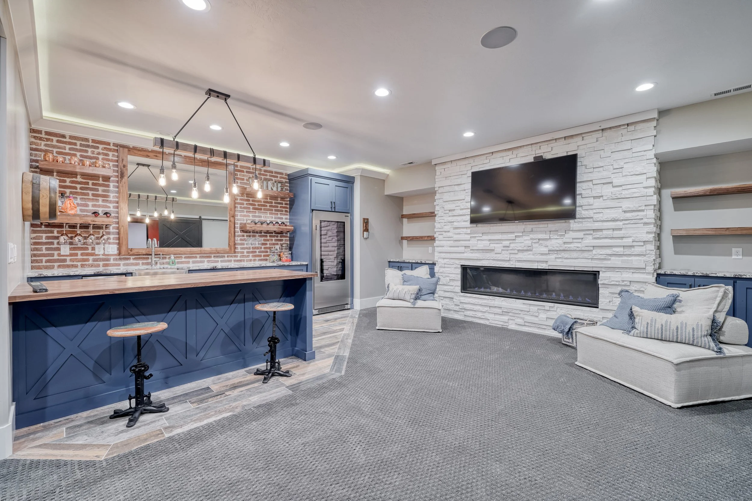 6471 Desert Peak Dr-New-23.jpg