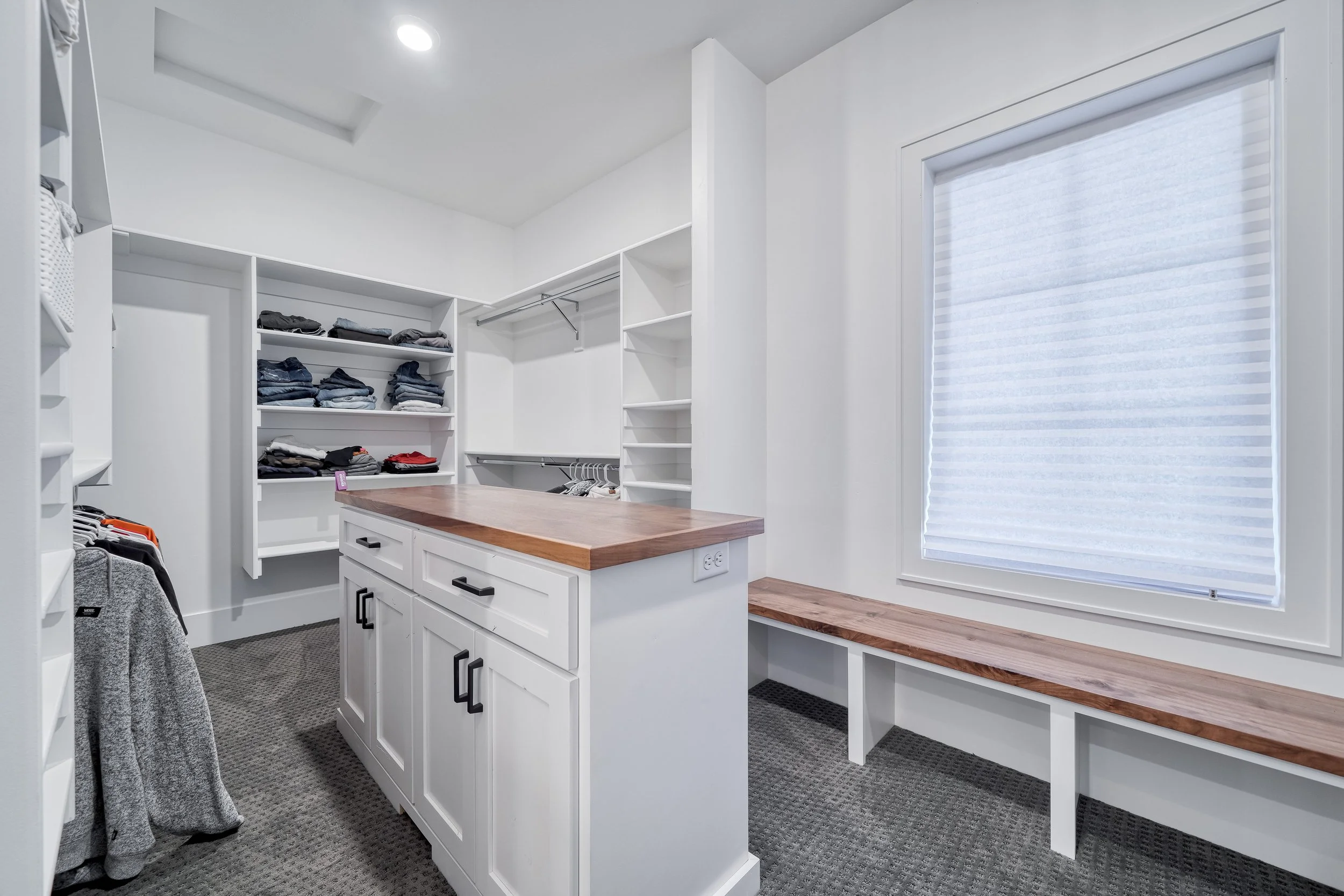 6471 Desert Peak Dr-New-19.jpg