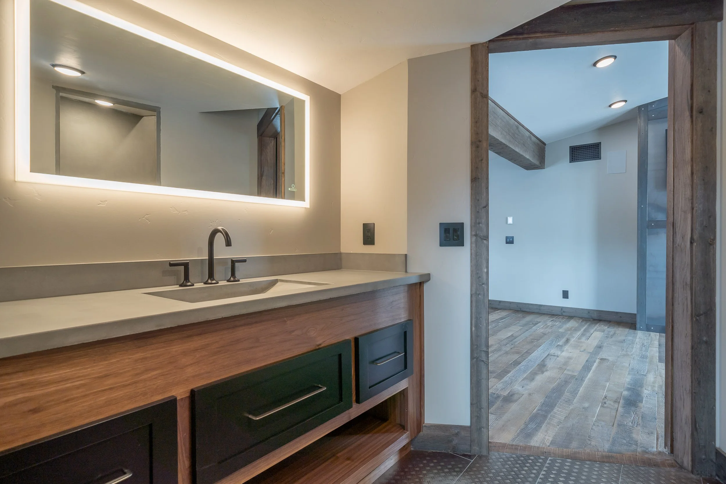 193 Cottonwood Loop-67.JPG