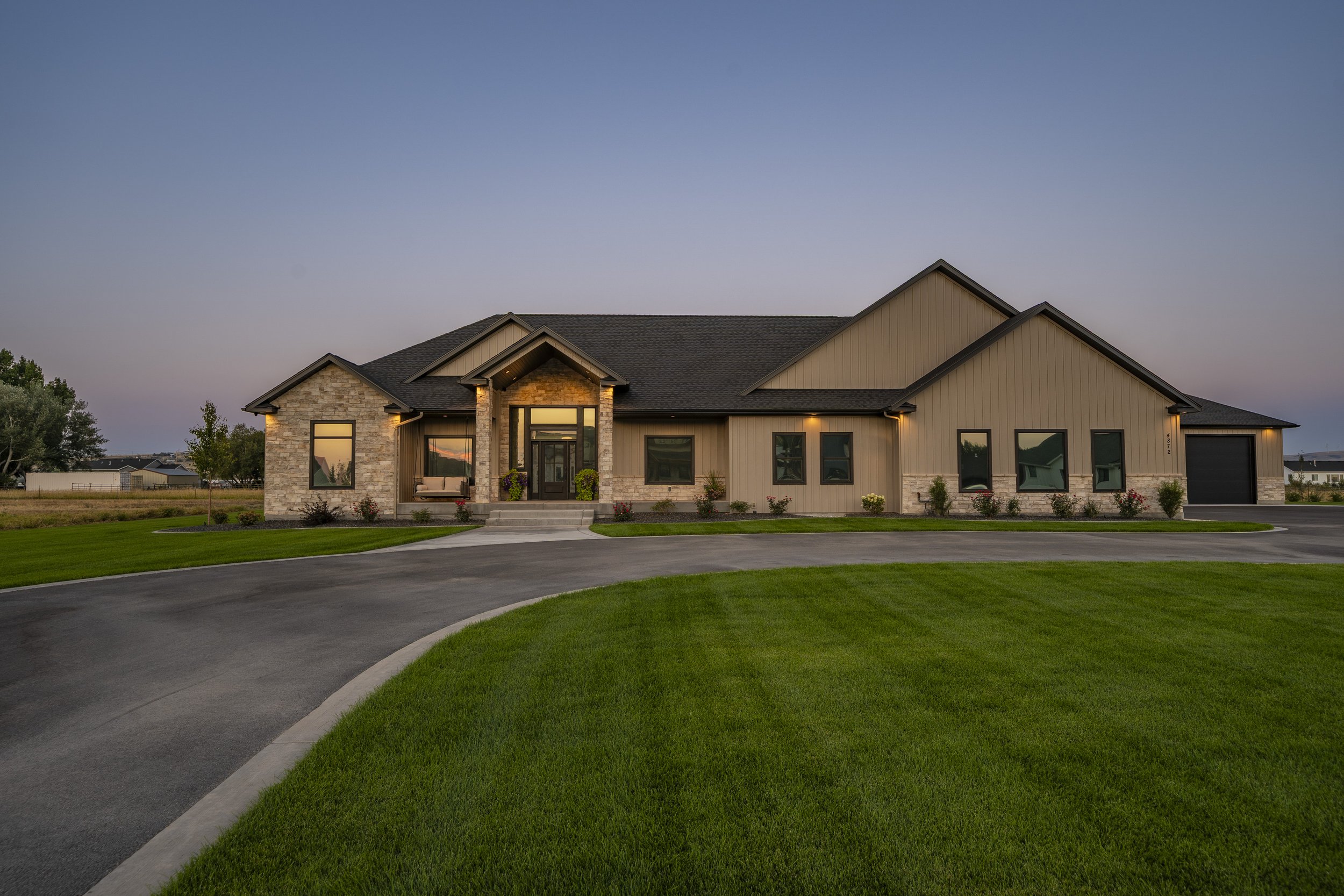 Rural vs. Urban Housing Styles