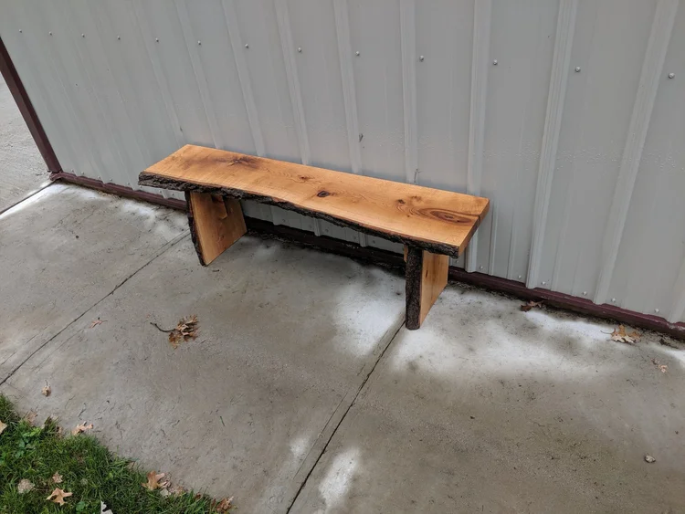 Live-Edge Bench