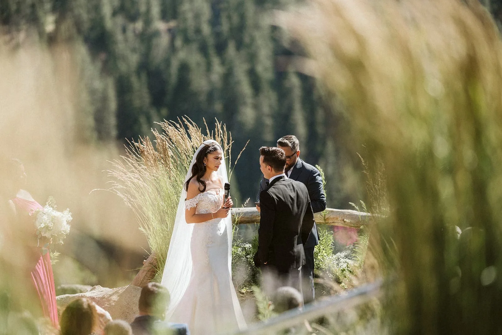 tahoe-blue-estate-wedding-ceremony-01 (12).jpg