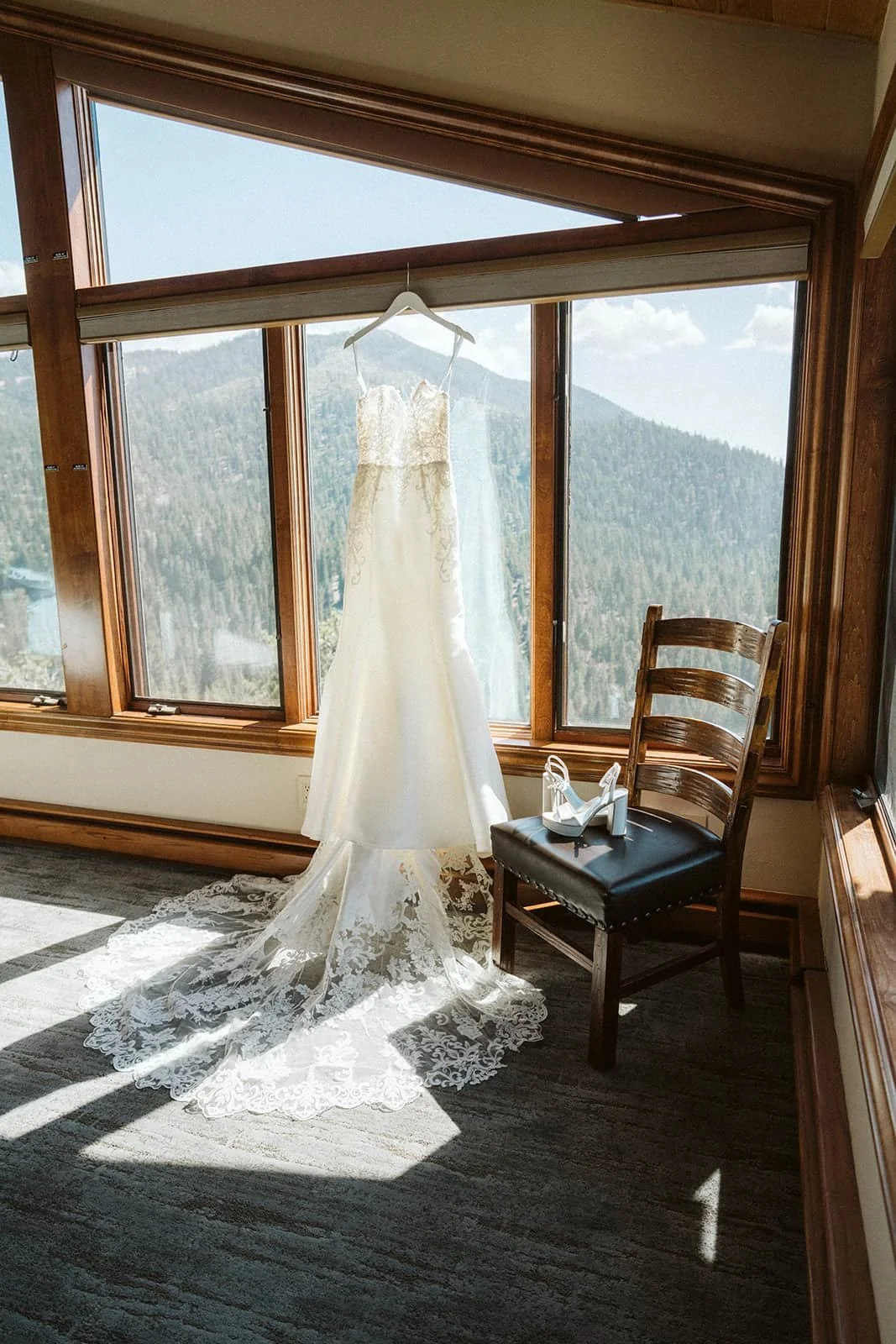 tahoe-blue-estate-wedding-ceremony-01 (16).jpg