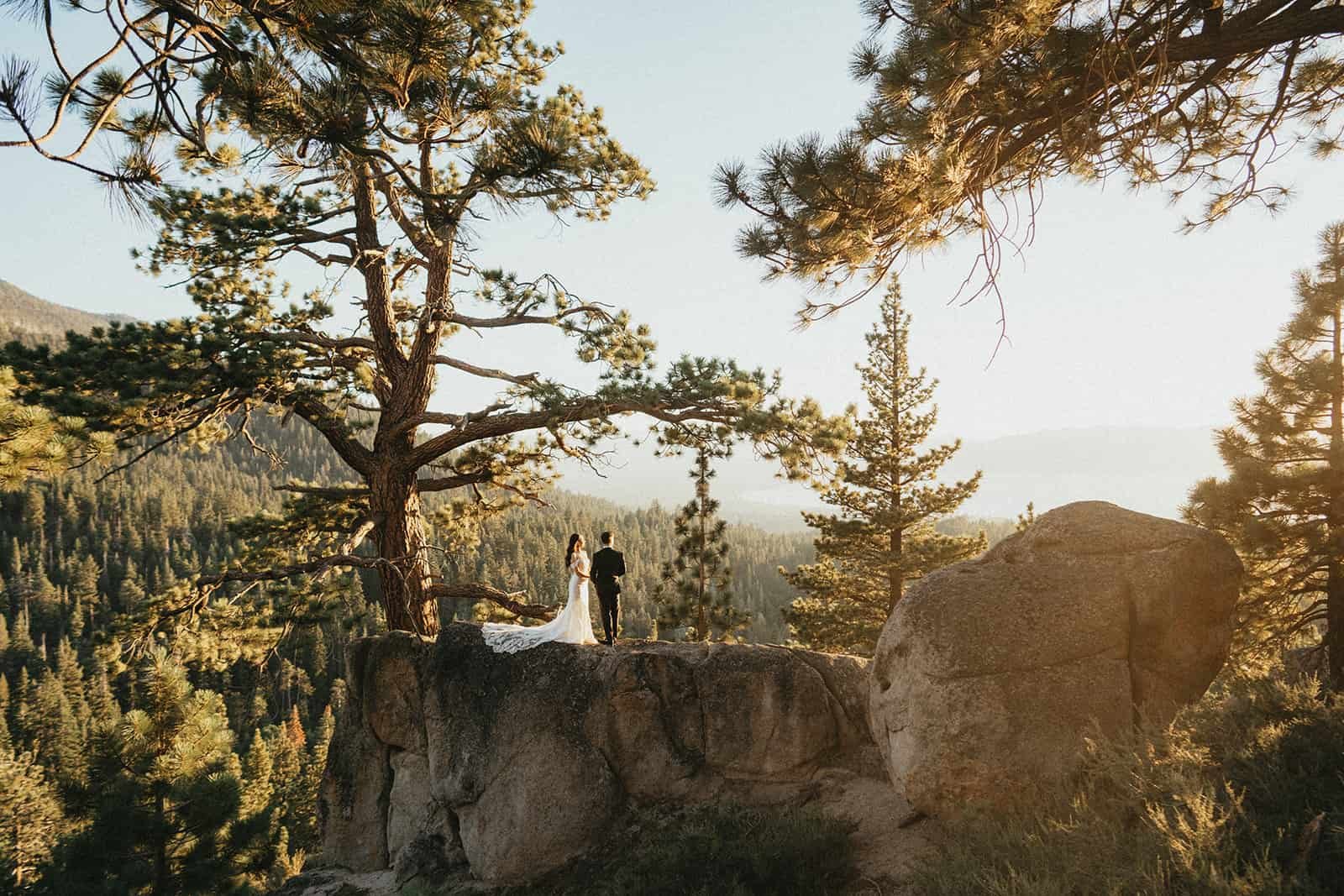 tahoe-blue-estate-wedding-ceremony-01 (2).jpg