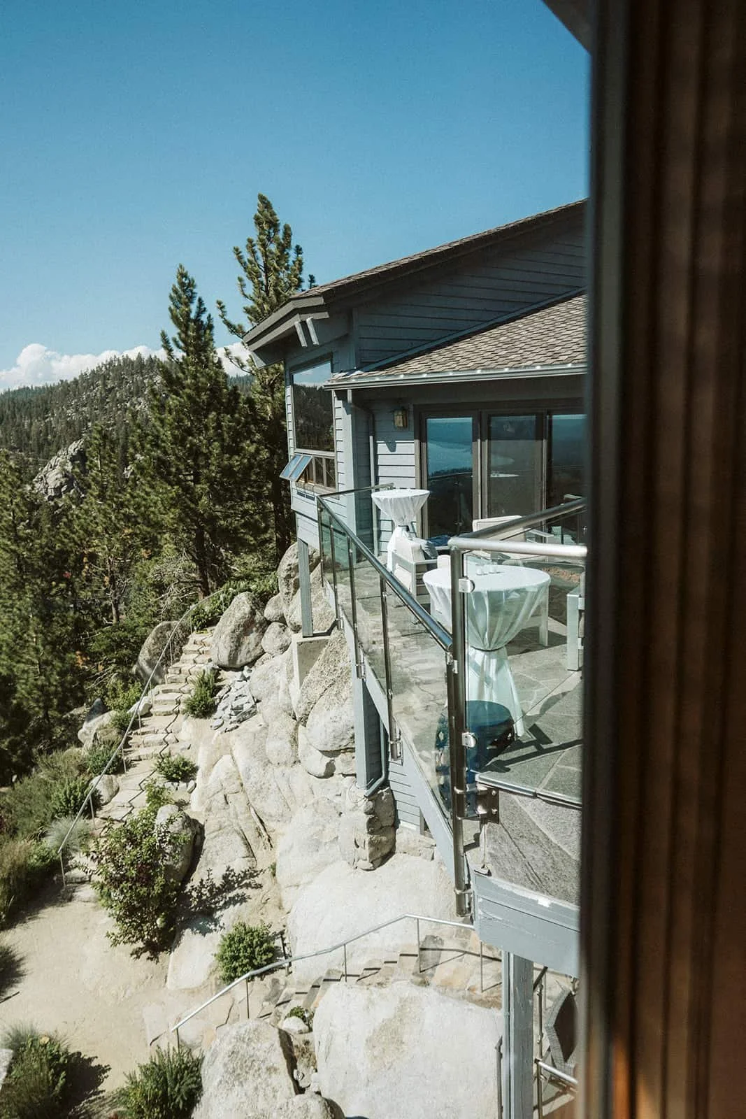 tahoe-blue-estate-wedding-ceremony-01 (32).jpg