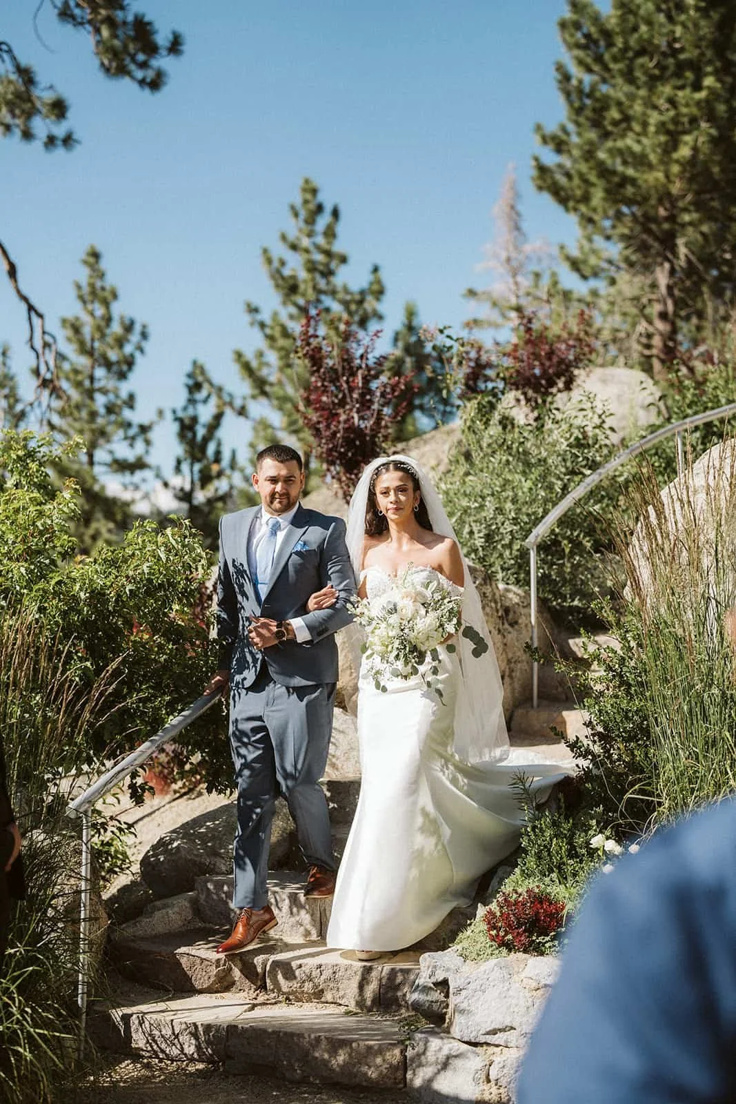 tahoe-blue-estate-wedding-ceremony-01 (24).jpg