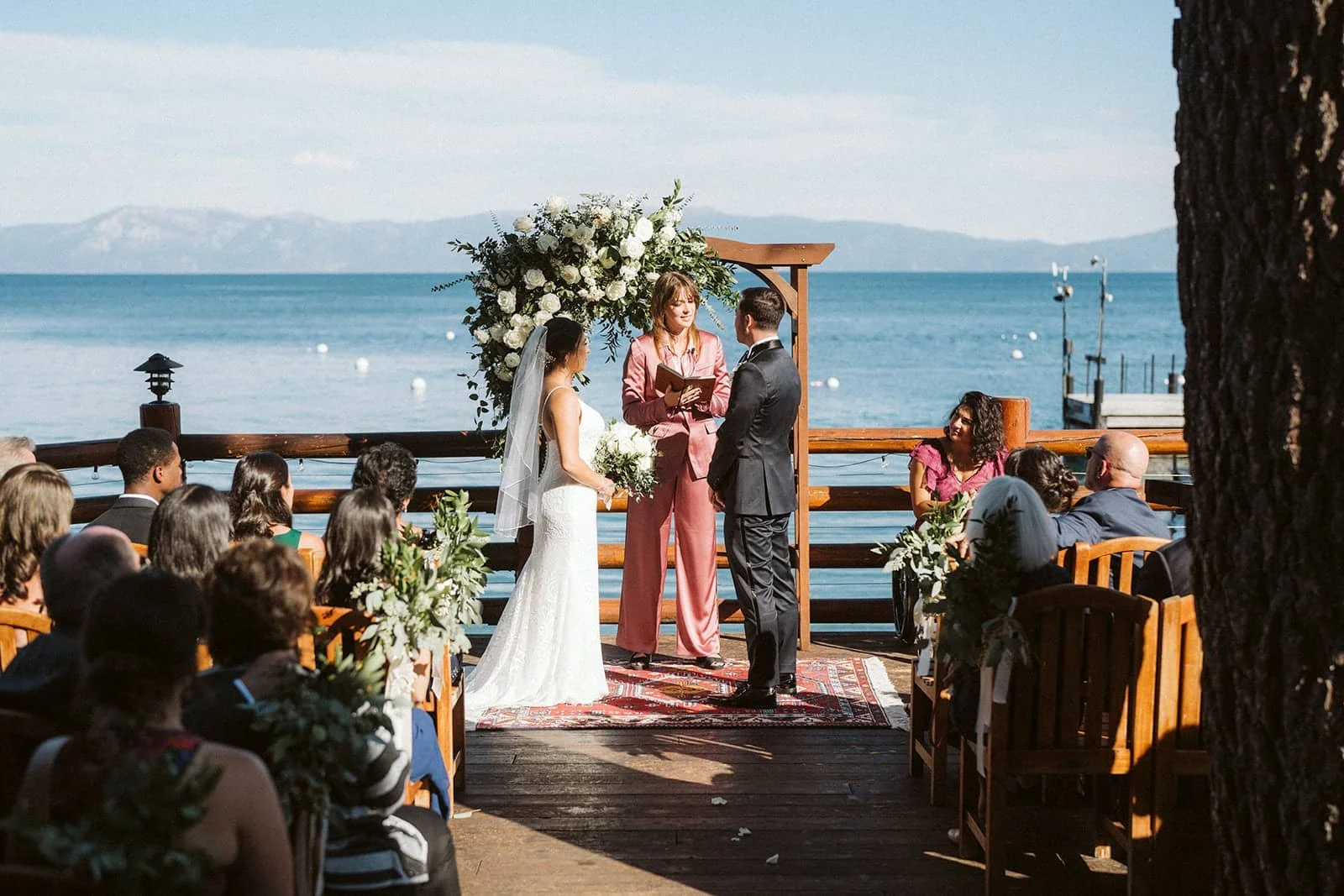 sunnyside-lodge-wedding-ceremony-01 (2).jpg