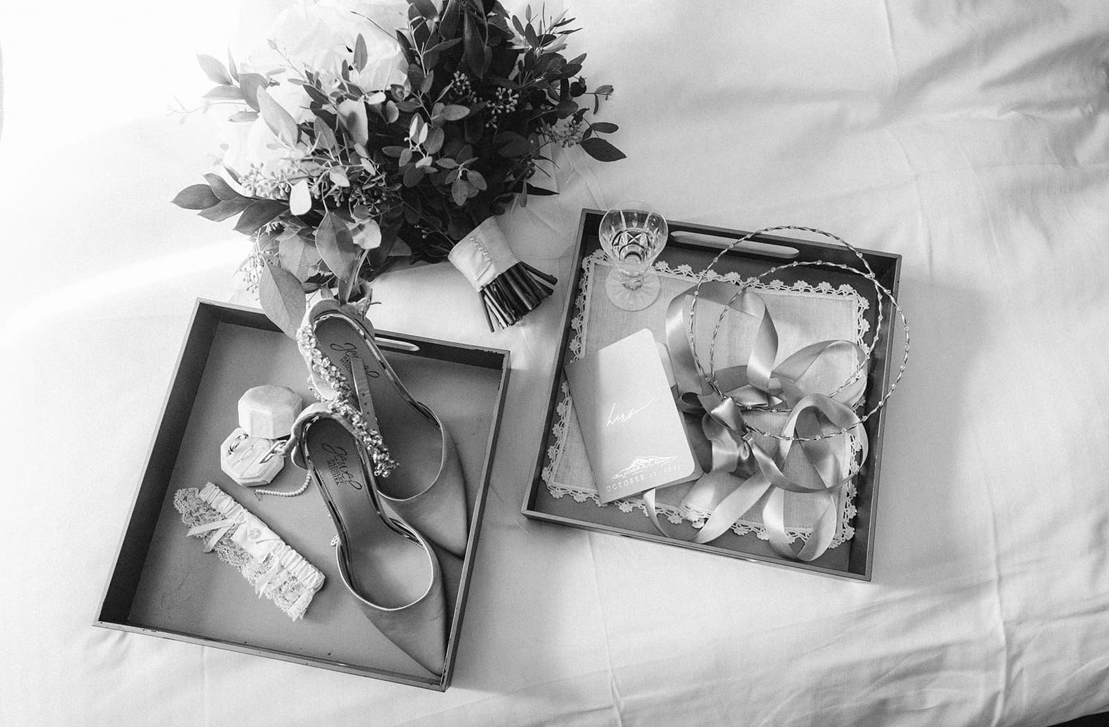 sunnyside-lodge-wedding-ceremony-01 (13).jpg