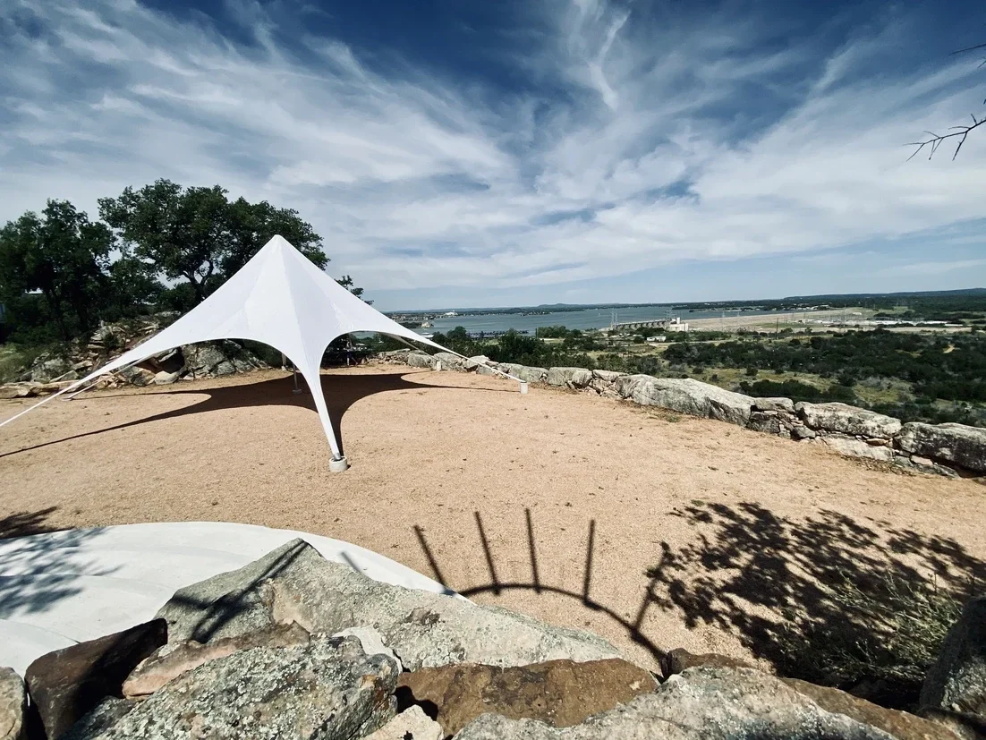 hozhoni-on-the-hill-location-tent-01.webp