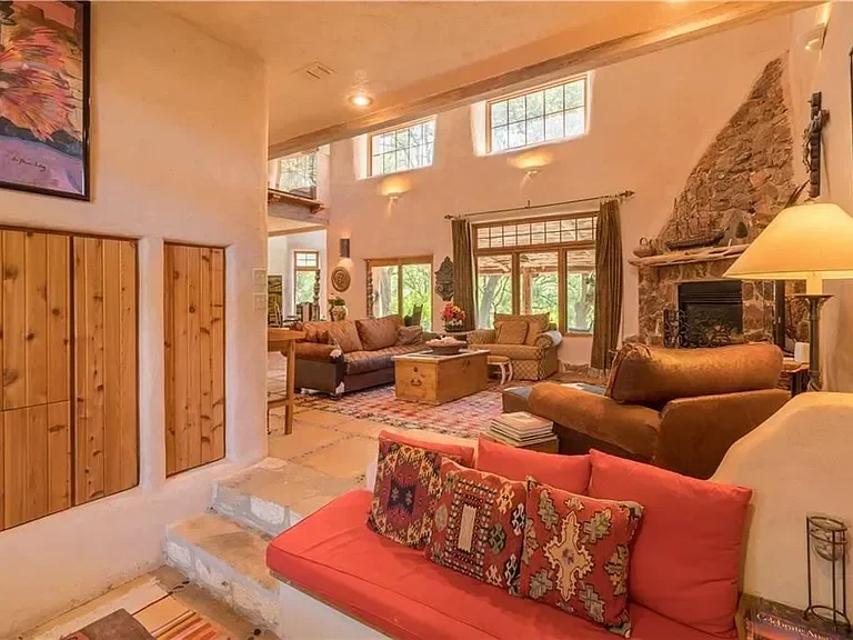 texas-hill-country-living-room-rustic-luxury-2.webp