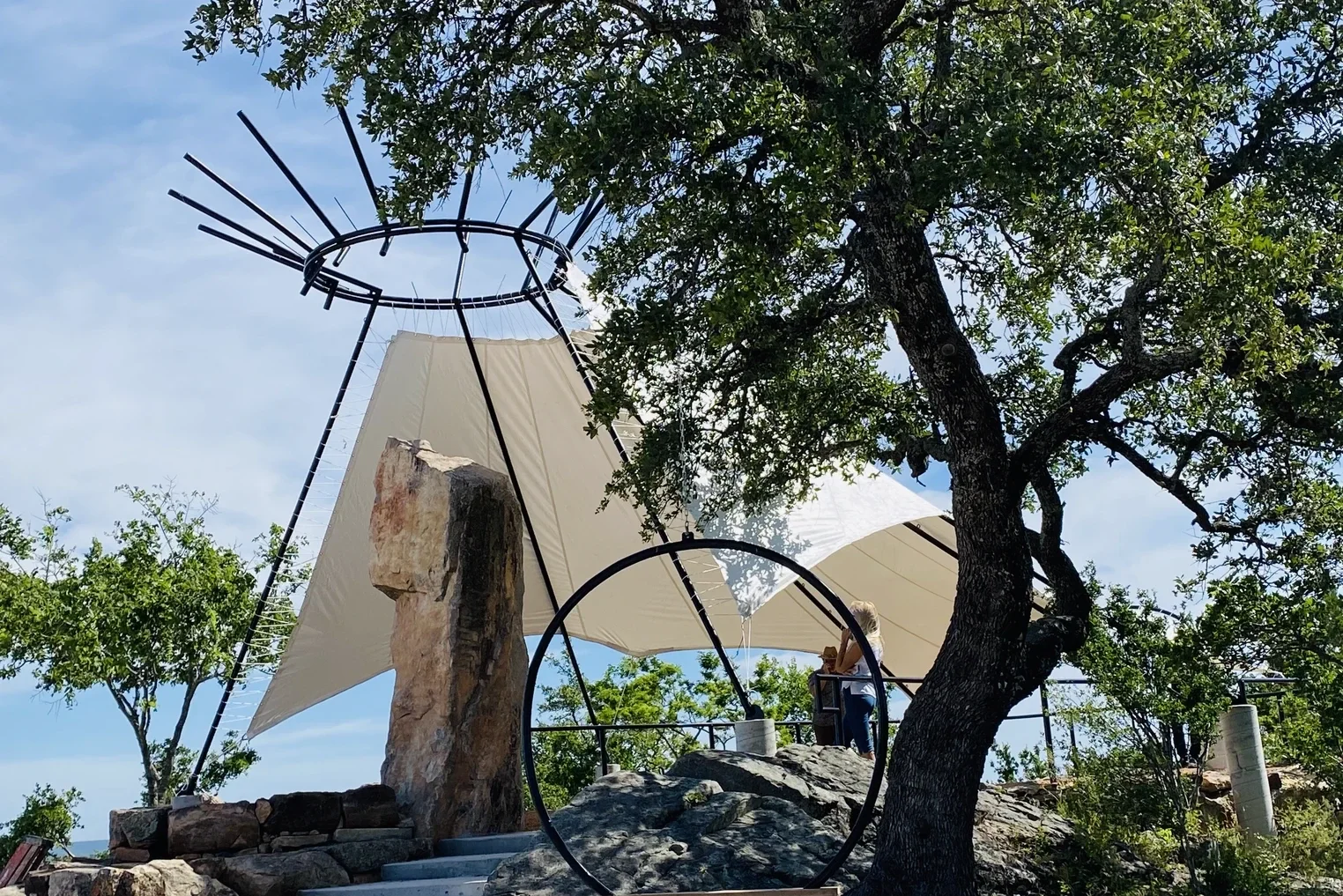 hozhoni-on-the-hill-luxury-venue-01-2.webp