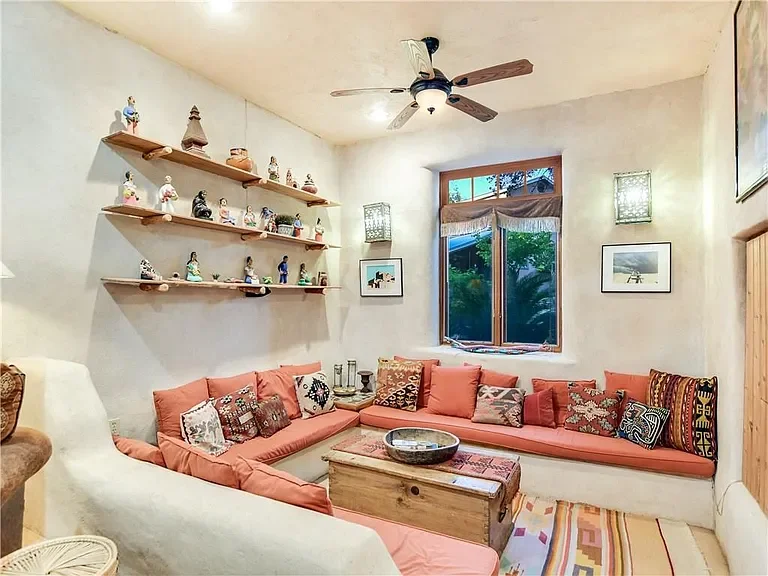 spicewood-living-room-southwest-style-built-in-seating.webp