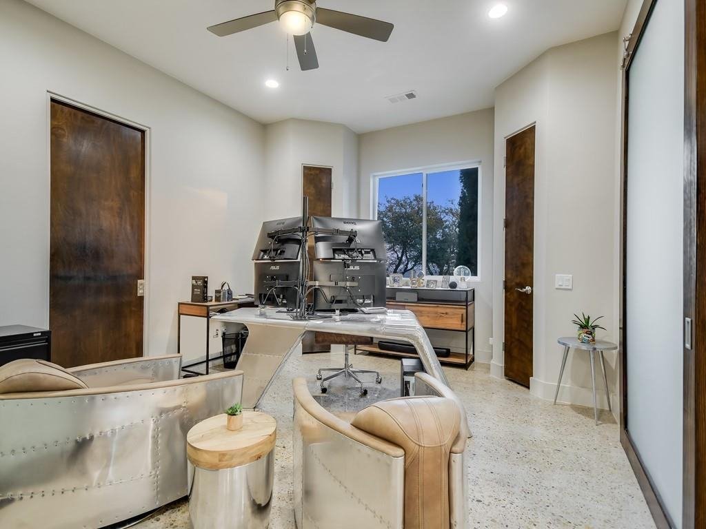 serendipity-residence-modern-office-spicewood-texas.jpg