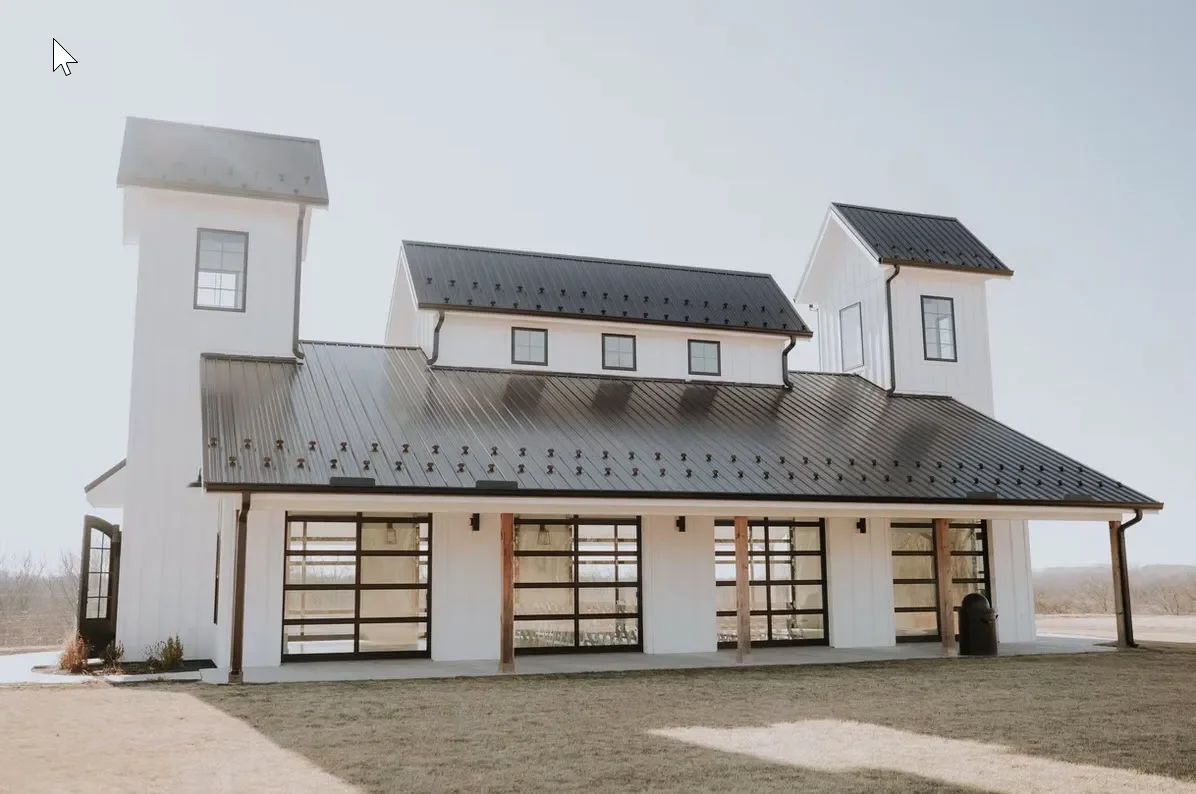 the-brim-kansas-city-main-building-modern-farmhouse-design-01.webp