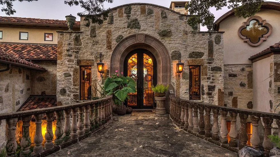 luxury-home-architect-austin-stone-entryway.jpg