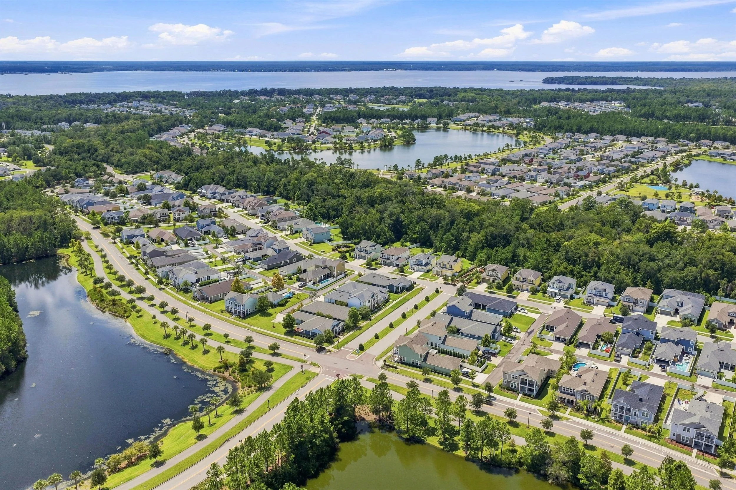 04-View of Neighborhood.jpg