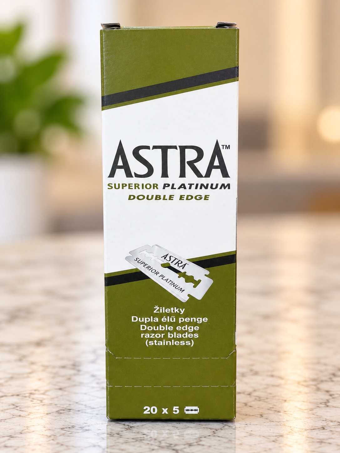 Astra Superior Platinum Double Edge Razor Blades – 100 Count