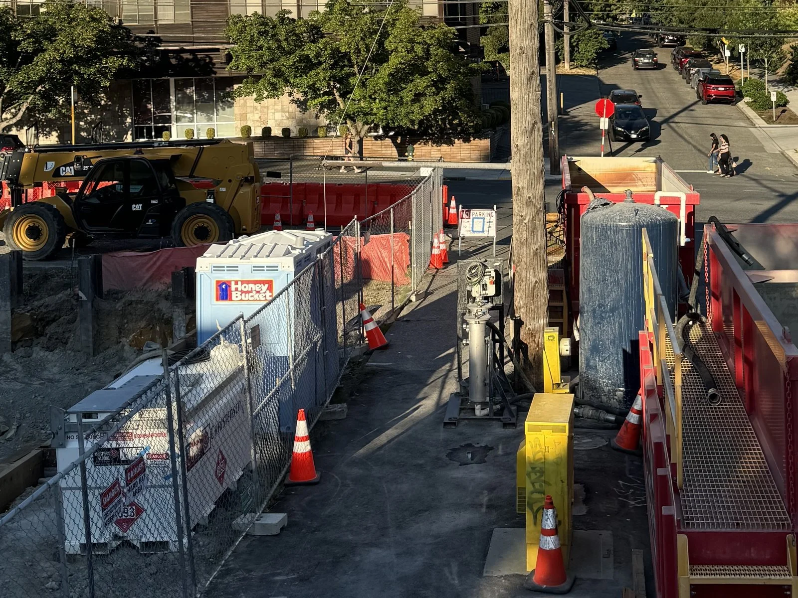 Dewatering and treatment equipment at a contaminated urban excavation