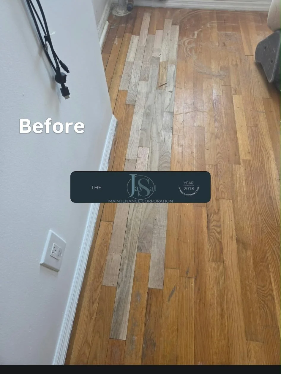 Quality craftsmanship in every detail🏠. We recently teamed up with Isidro to wrap up this beautiful hardwood floor refinishing project. To protect the wood and highlight its natiral beauty, we applied a durable, water-based polyurethane in a semi-gl