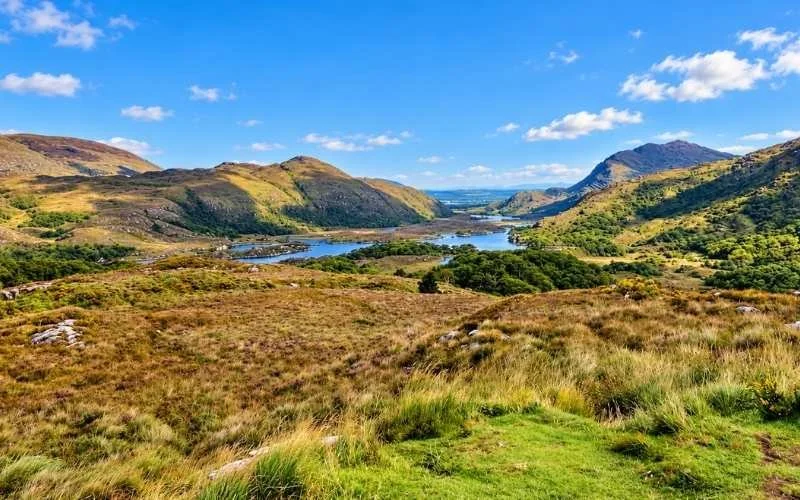 Ladies View in Killarney National Park offers sweeping views across lakes and mountains, with changing light revealing the colours and contours of Kerry’s landscape.