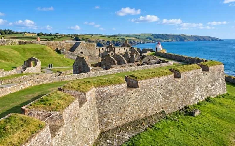 Charles Fort near Kinsale offers a glimpse into Cork’s military past, with stone ramparts, historic ruins and open views across the waters of Kinsale Harbour.
