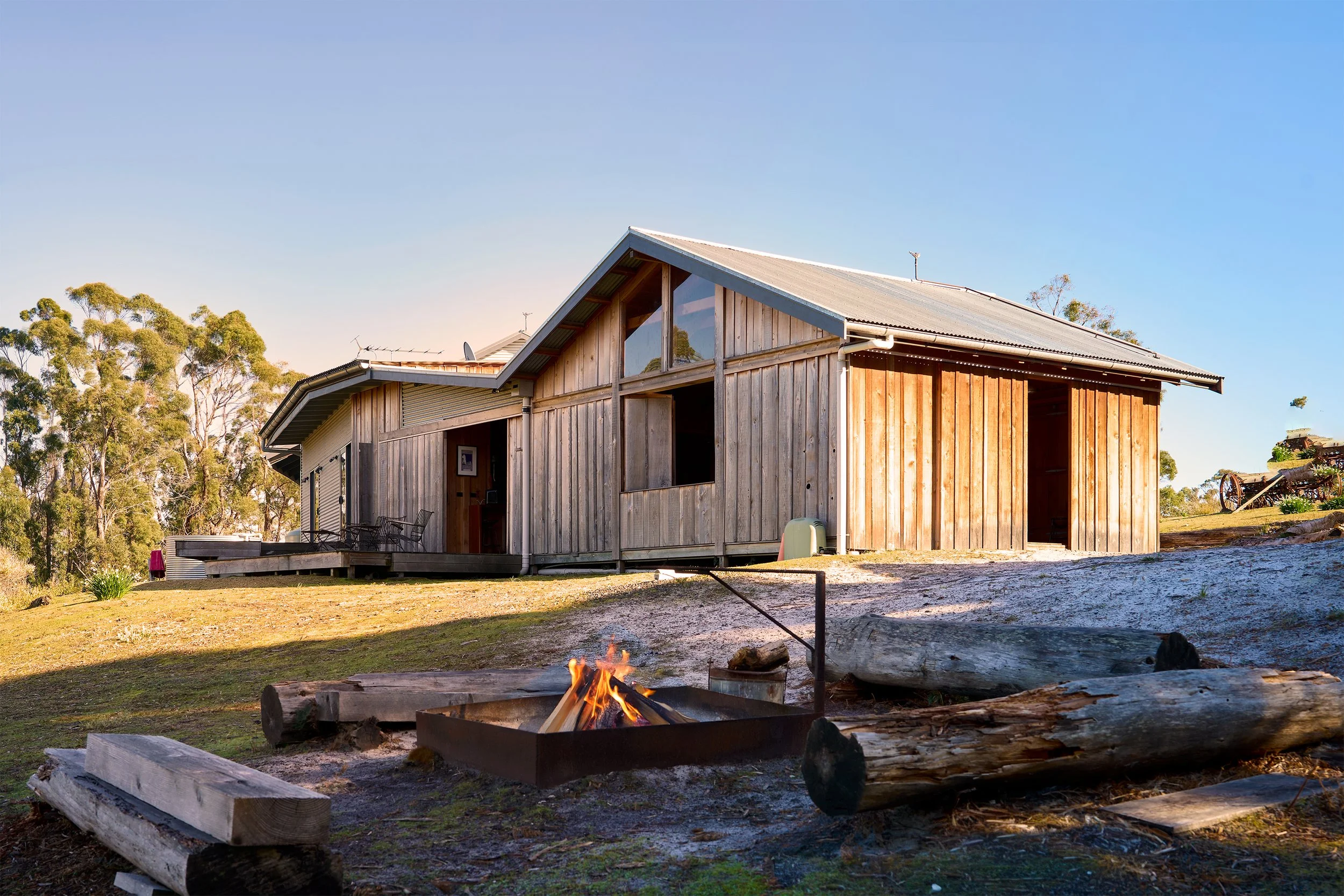 Bruny Island Lodge - 

Sleeps 24 · 6 bedrooms · 2 fireplaces · Games room · Steps to the water