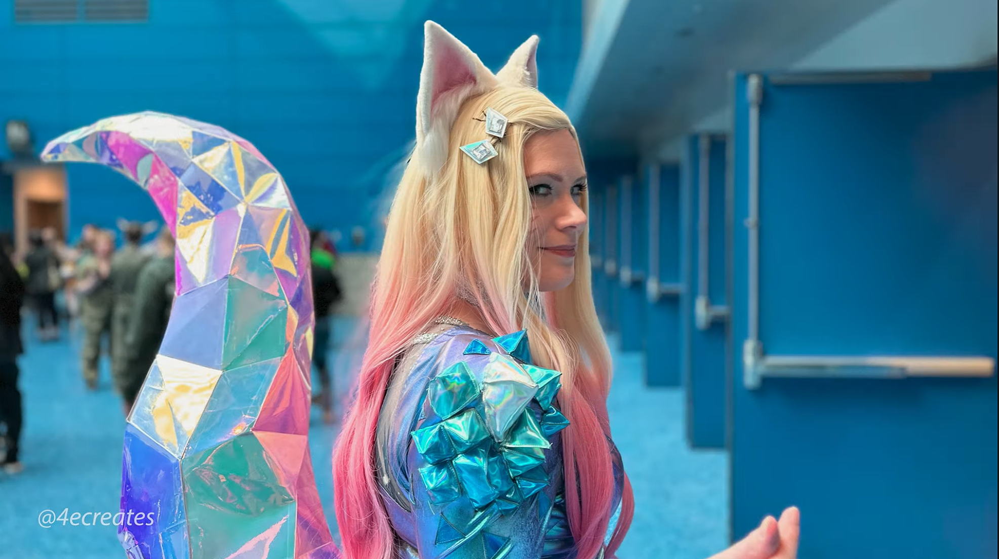 K/DA ALL OUT Ahri at Vancouver FanExpo 2024. Photo taken by 4ECreates.