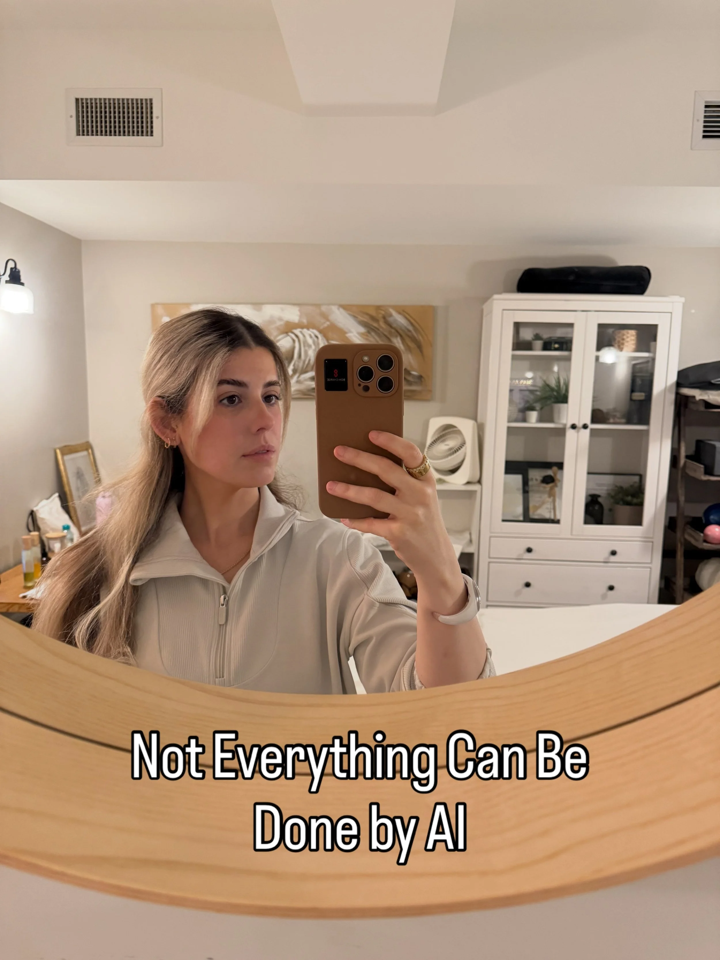 Not everything can be done by AI 🤎

Technology can do a lot, but nothing replaces the human touch.

Every treatment is different, and every body has its own needs. Hands-on care is about more than techniques. It&rsquo;s about connection, understandi
