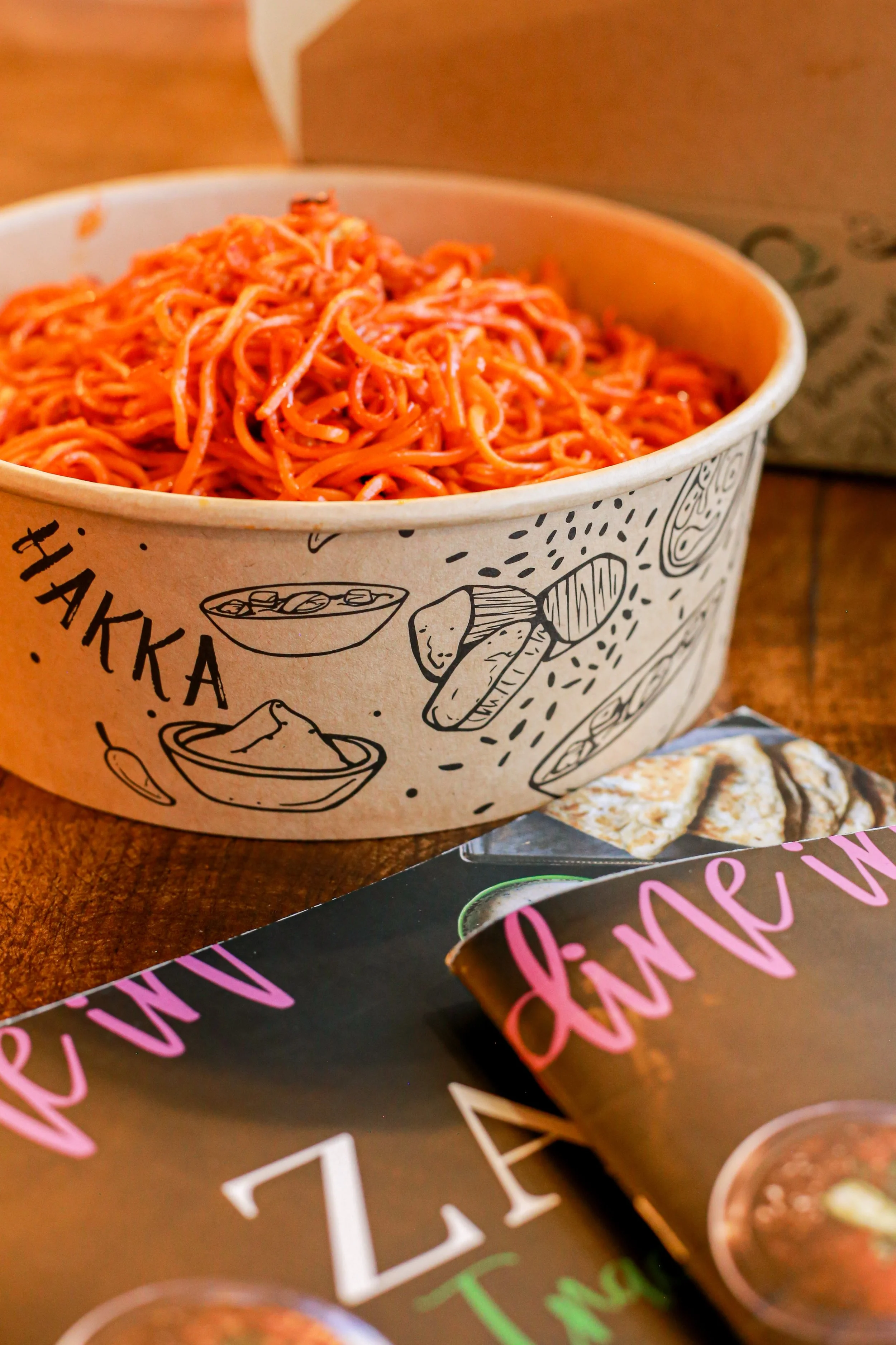Takeout container design - Custom illustrations - Branding