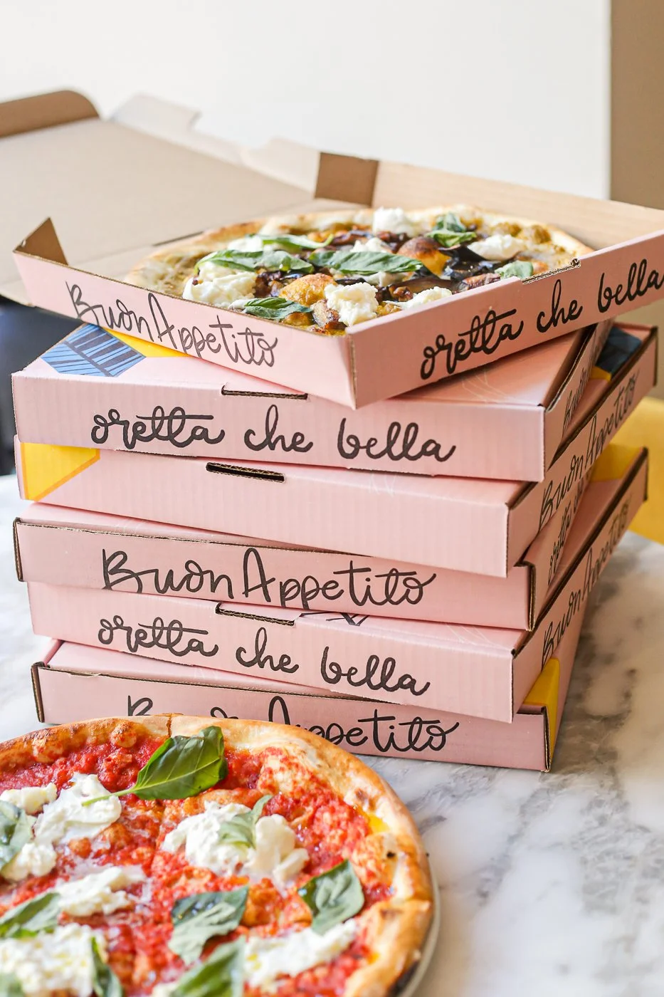 Pizza box design - Custom hand-lettering - Takeout