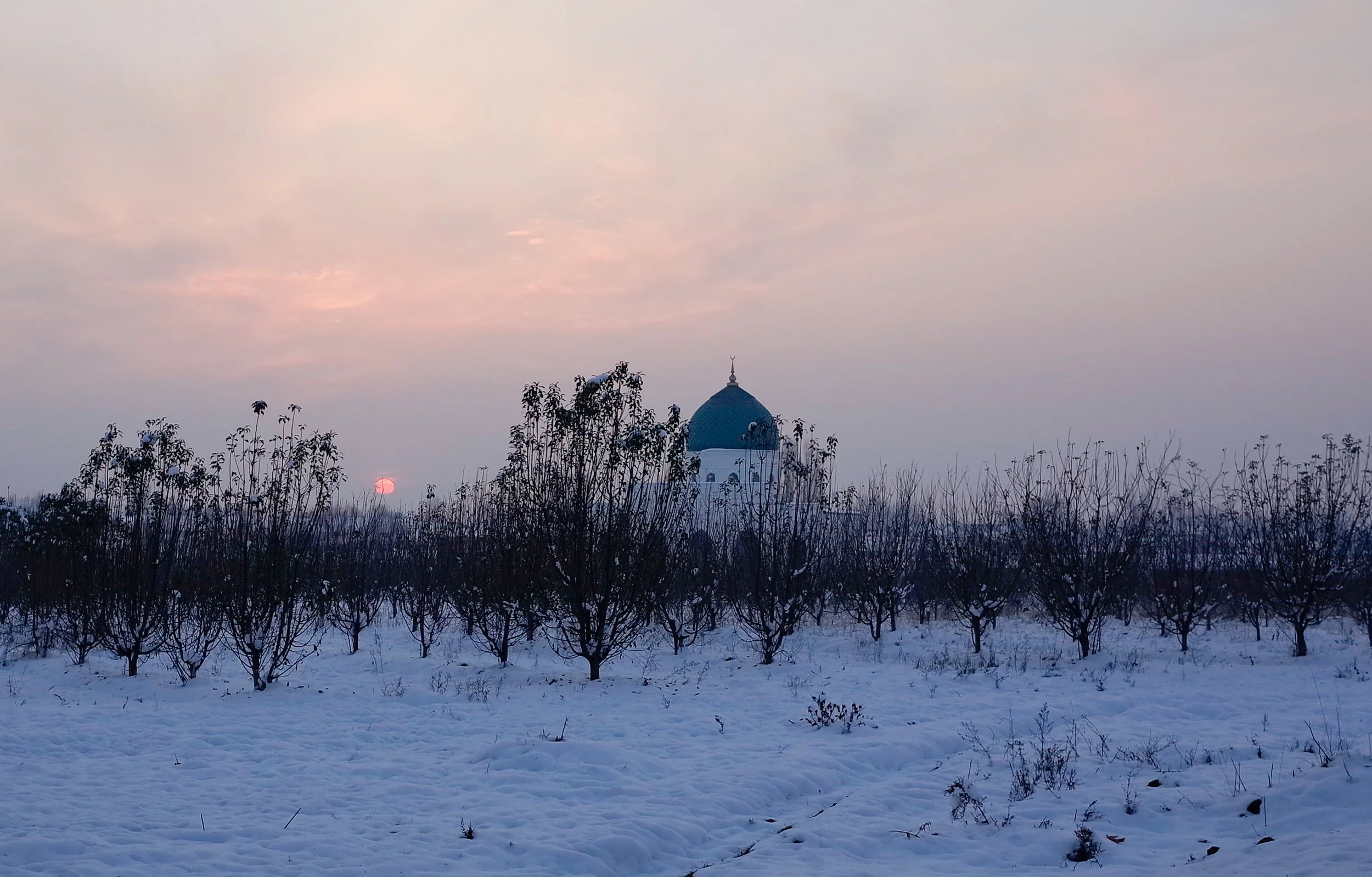 Uzbekistan_mosque_sunset_11_12_2022.jpg