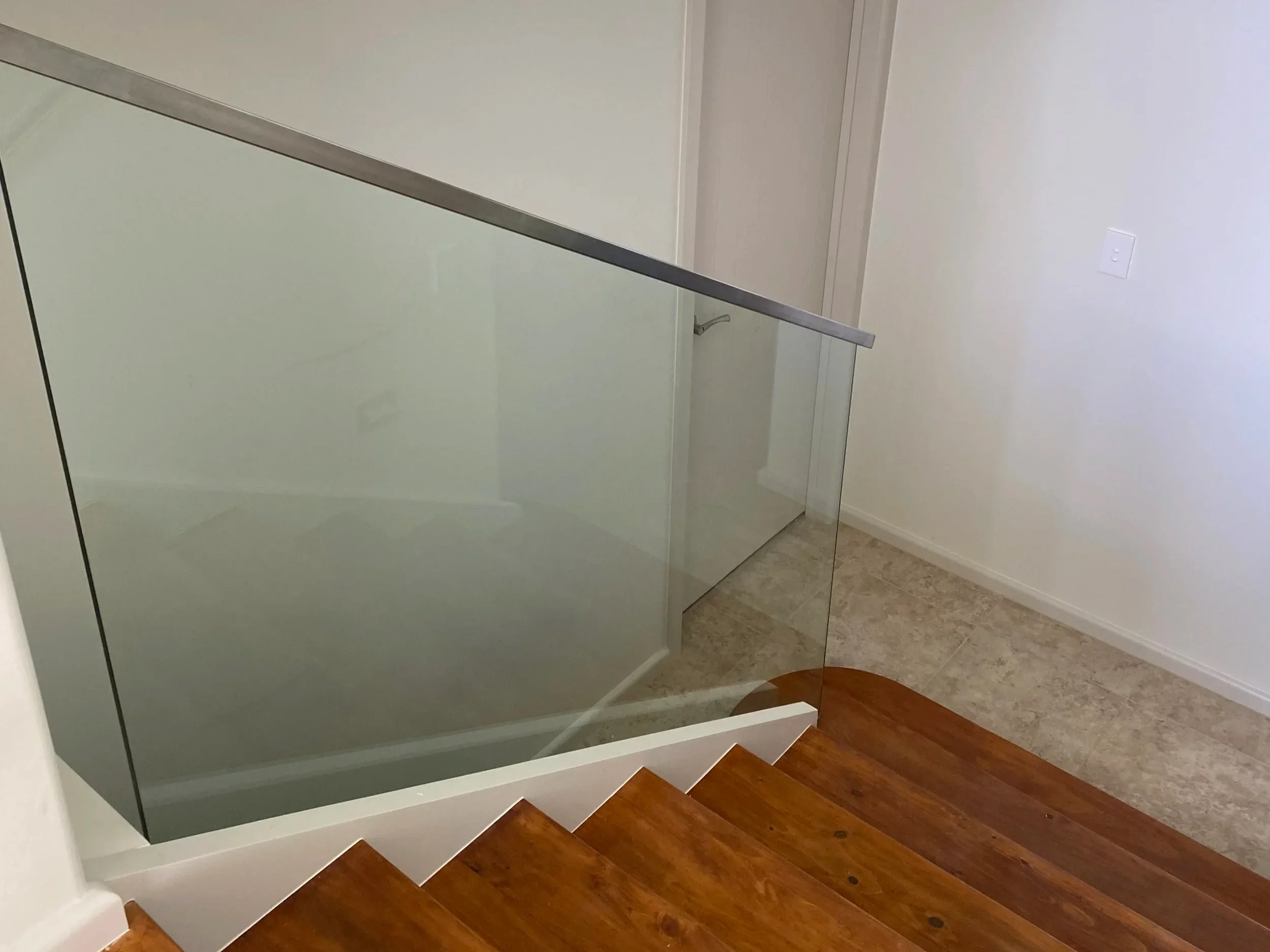 The Benefits of Installing Glass Balustrades in Staircases