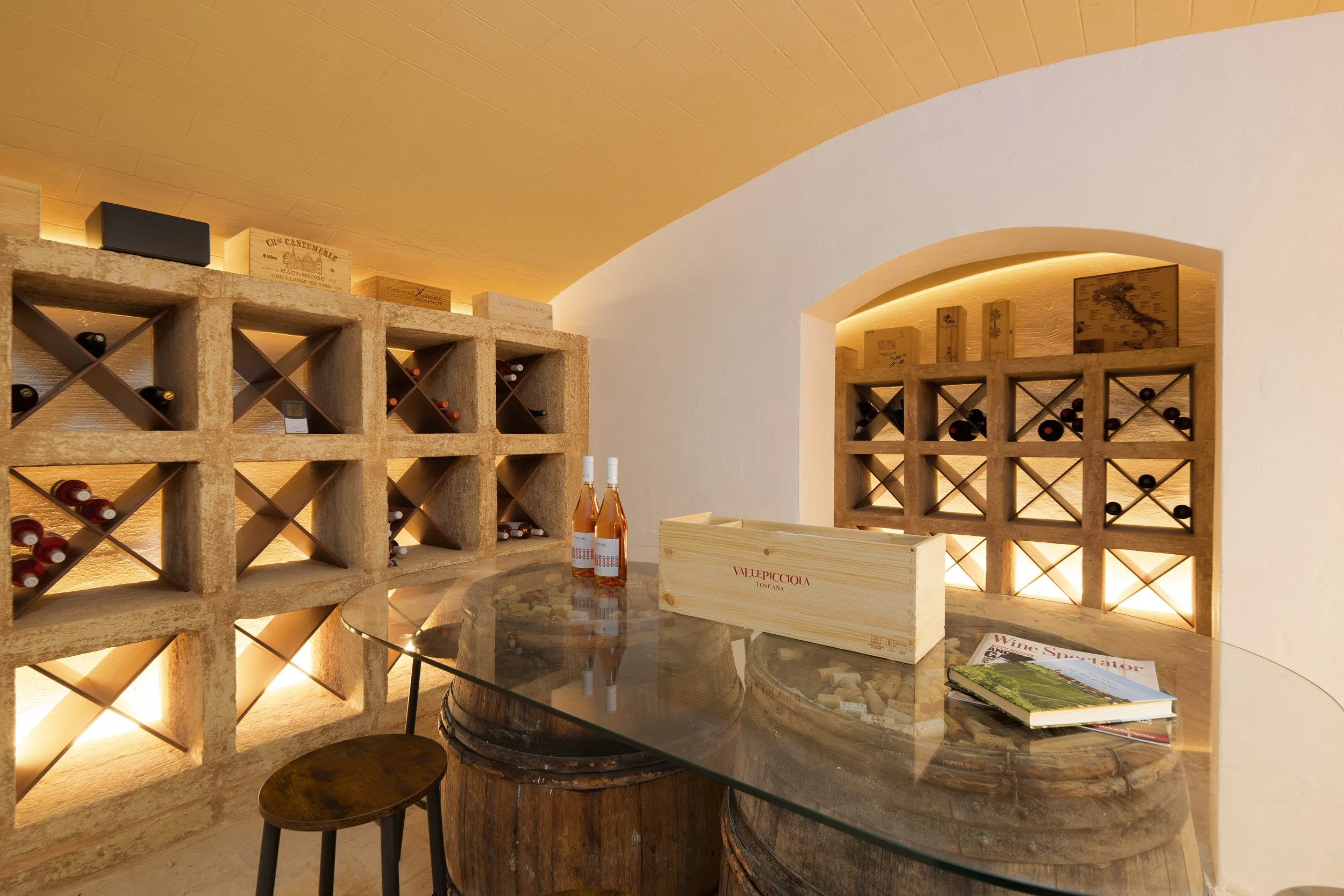 WINE CELLAR a.jpg
