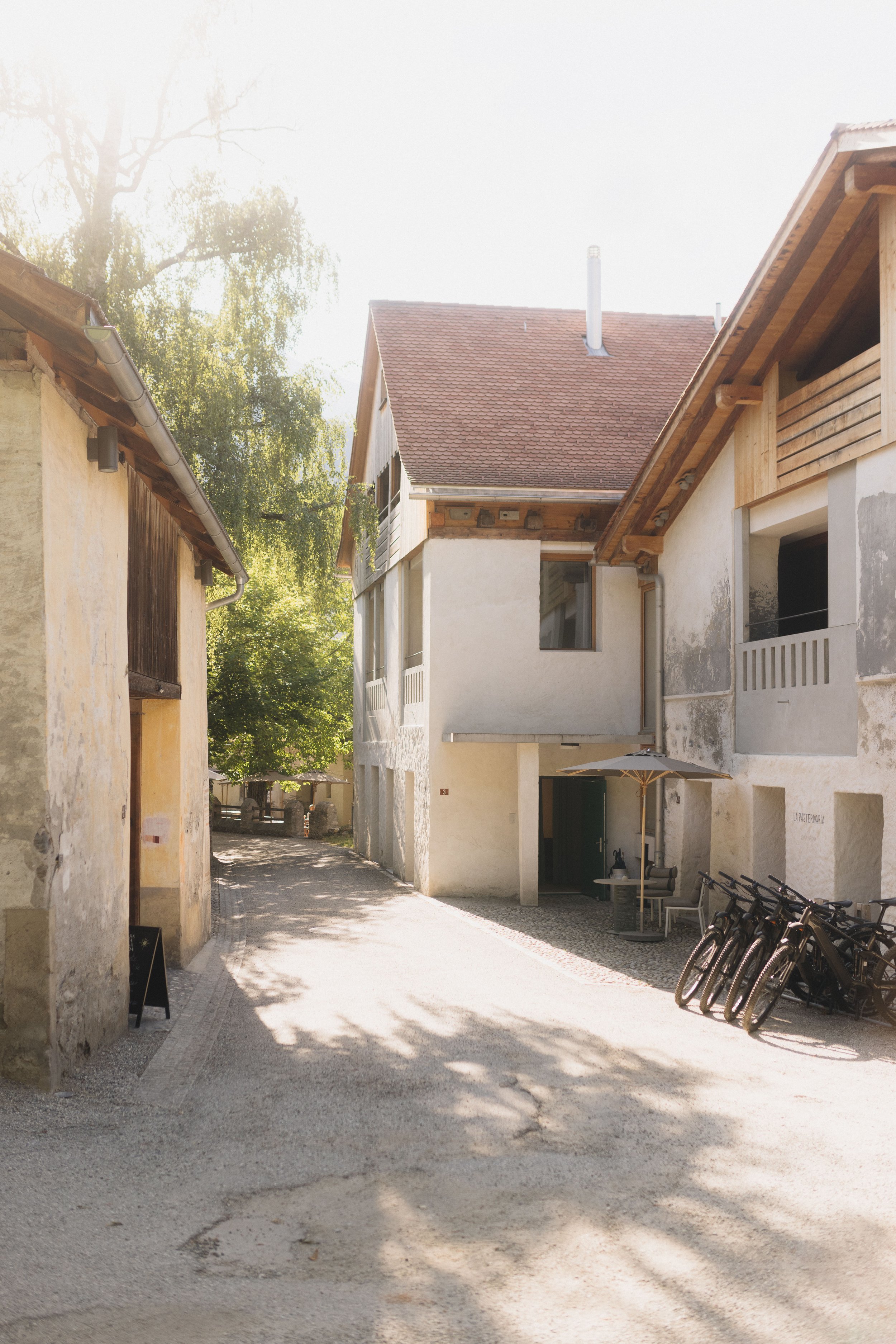 Casa Caminada in Fürstenau, Bündner Boutiquehotel, Sustainably Luxury, Bäckerei, Restaurant, Concept Store